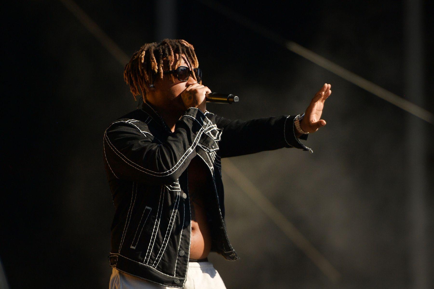 1800x1200 Juice Wrld 'Legends Never Die' Shoots to Top of Music Charts