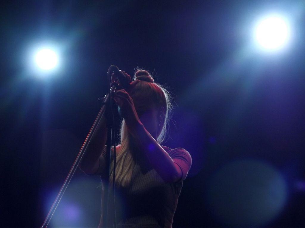1024x768 Hannah Reid, London Grammar