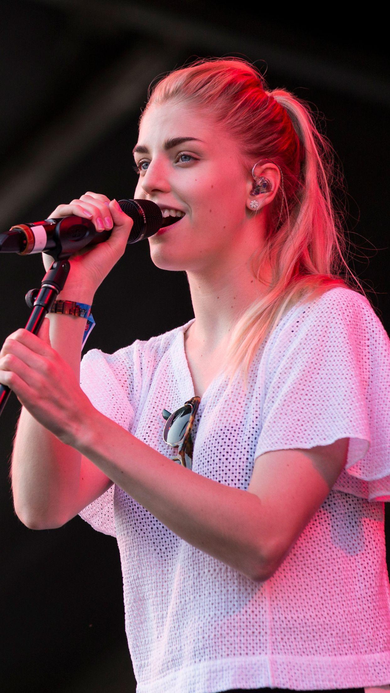 1242x2208 ScreenBeauty. hannah reid, london grammar, vocalist