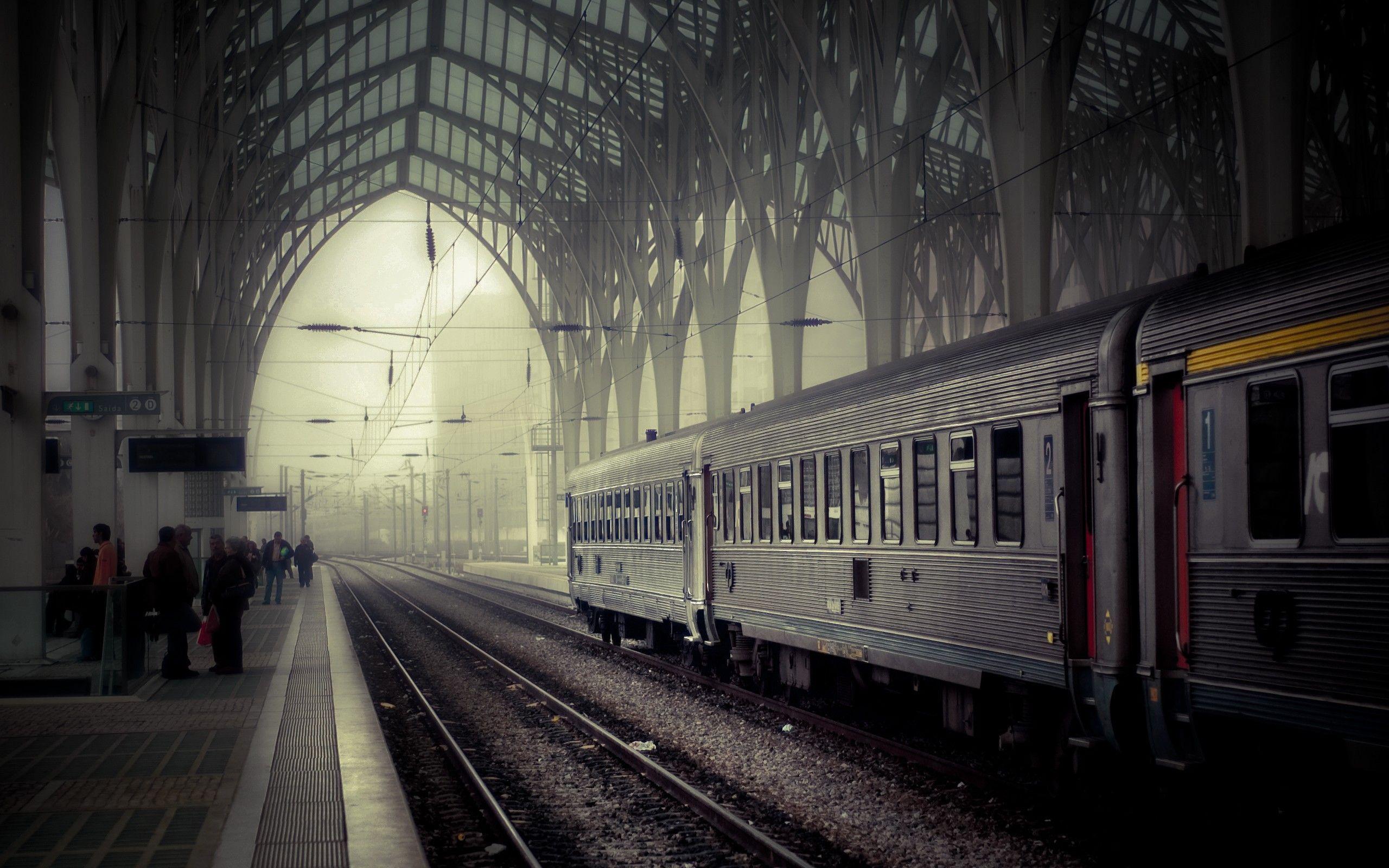 2560x1600 trains, Portugal, train stations wallpaper