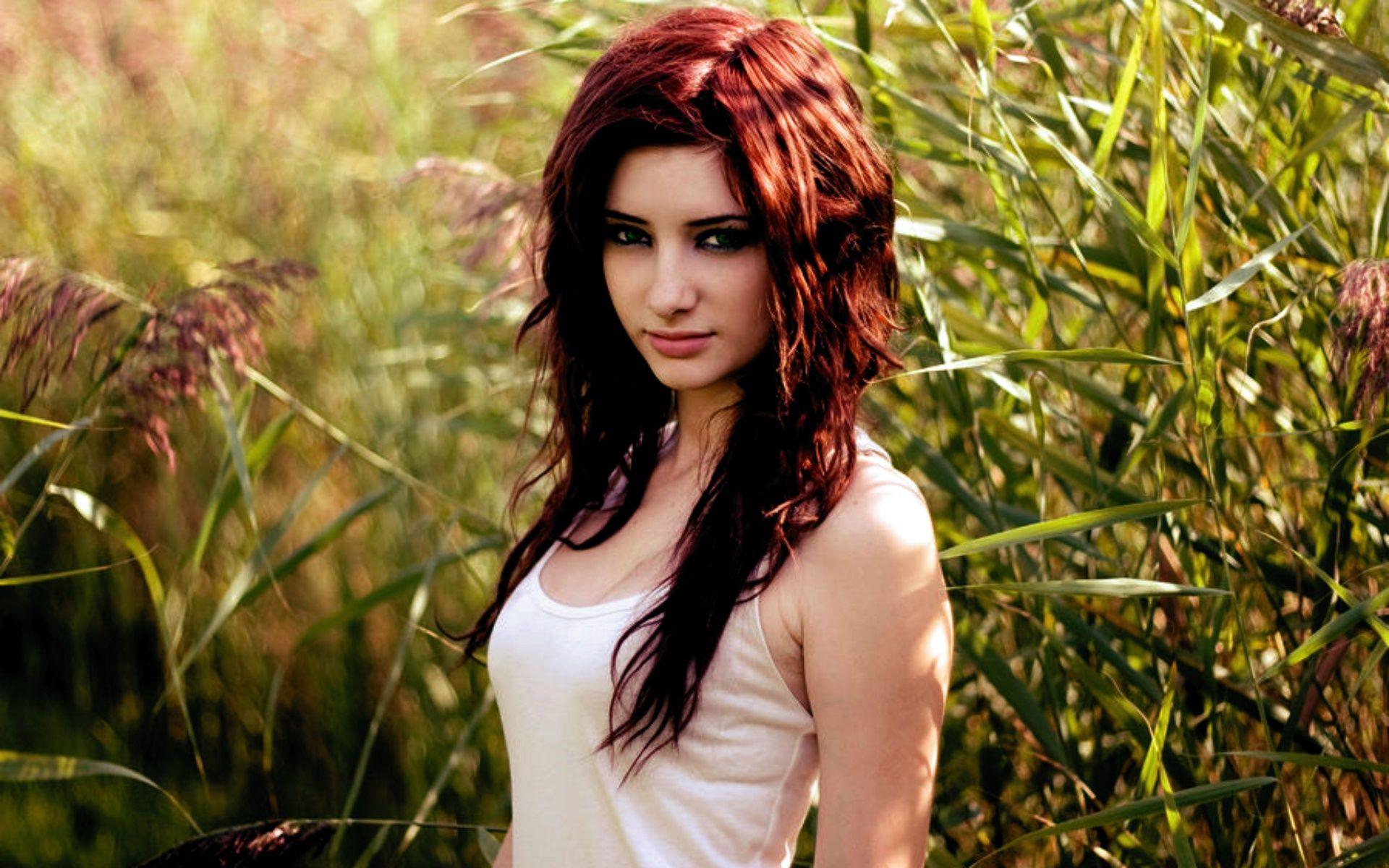 1920x1200 women, Susan, Coffey, Redheads, Models, People, Green, Eyes, Depth, Of, Field, Girls, In, Nature Wallpaper HD / Desktop and Mobile Background