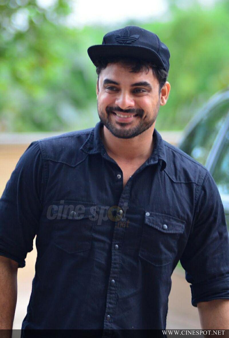 800x1179 Tovino Thomas at Neerali Audio Launch (1)