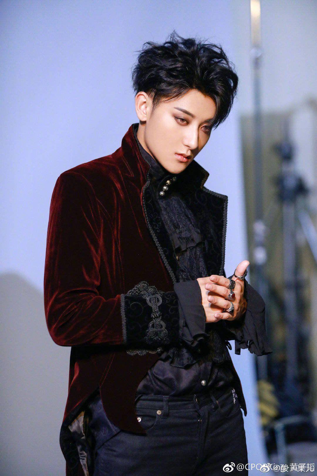 1080x1620 image about ₍