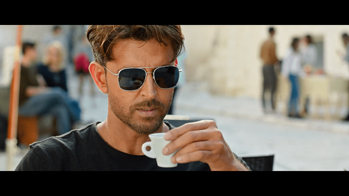 1366x768 War 2019 HD Image Pics Snapshots Roshan Tiger Shroff Movie IN ALL NICHE