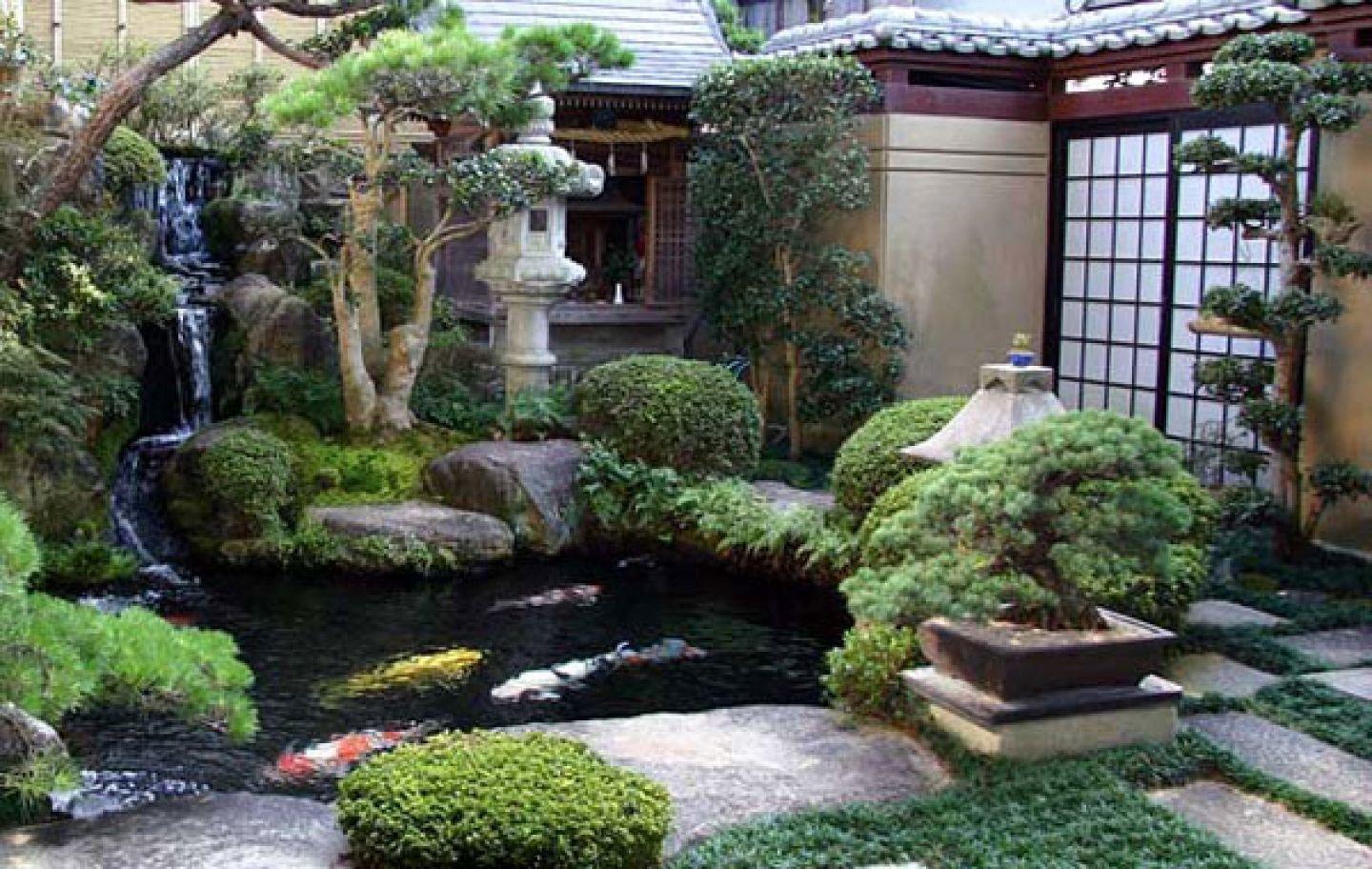 1440x912 900x675px Asian Garden (231.64 KB).07.2015