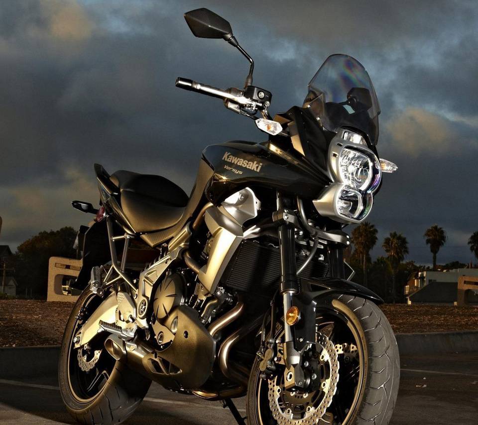 960x854 Kawasaki Versys wallpaper
