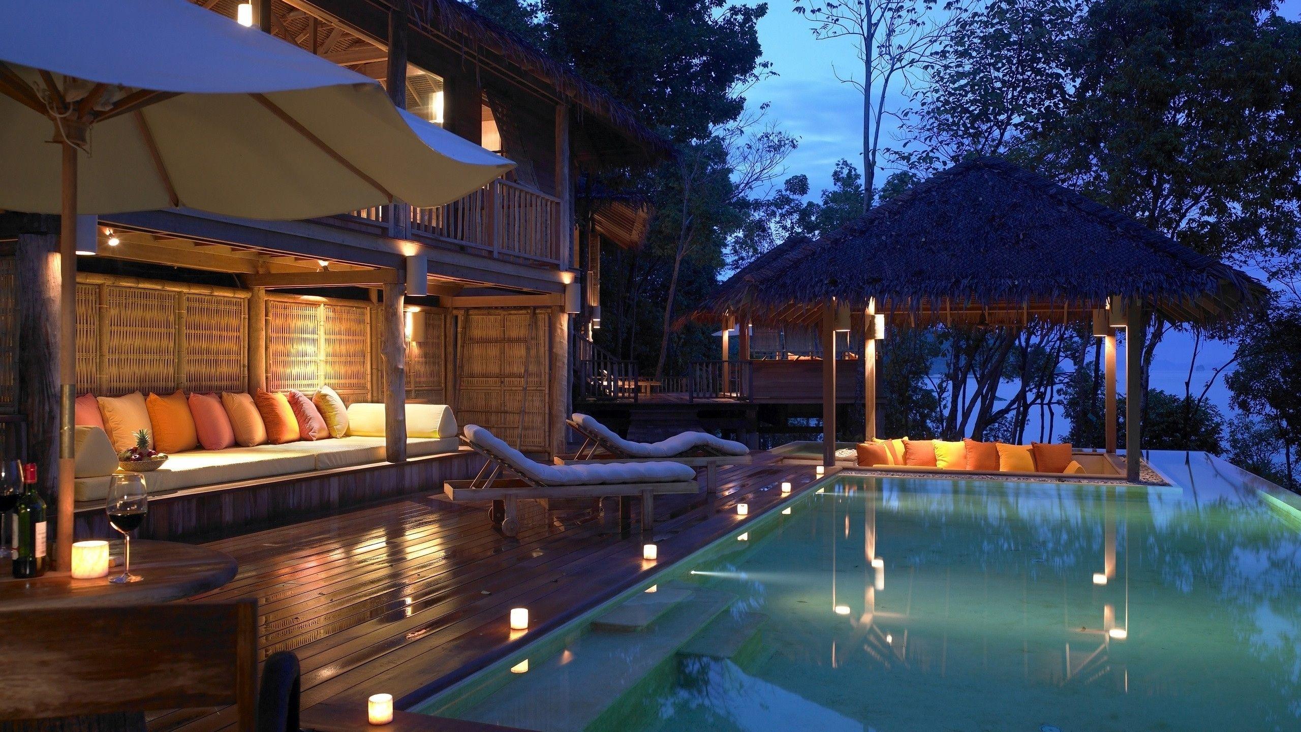 2560x1440 Luxury Resort 2 MacBook Air Wallpaper Download