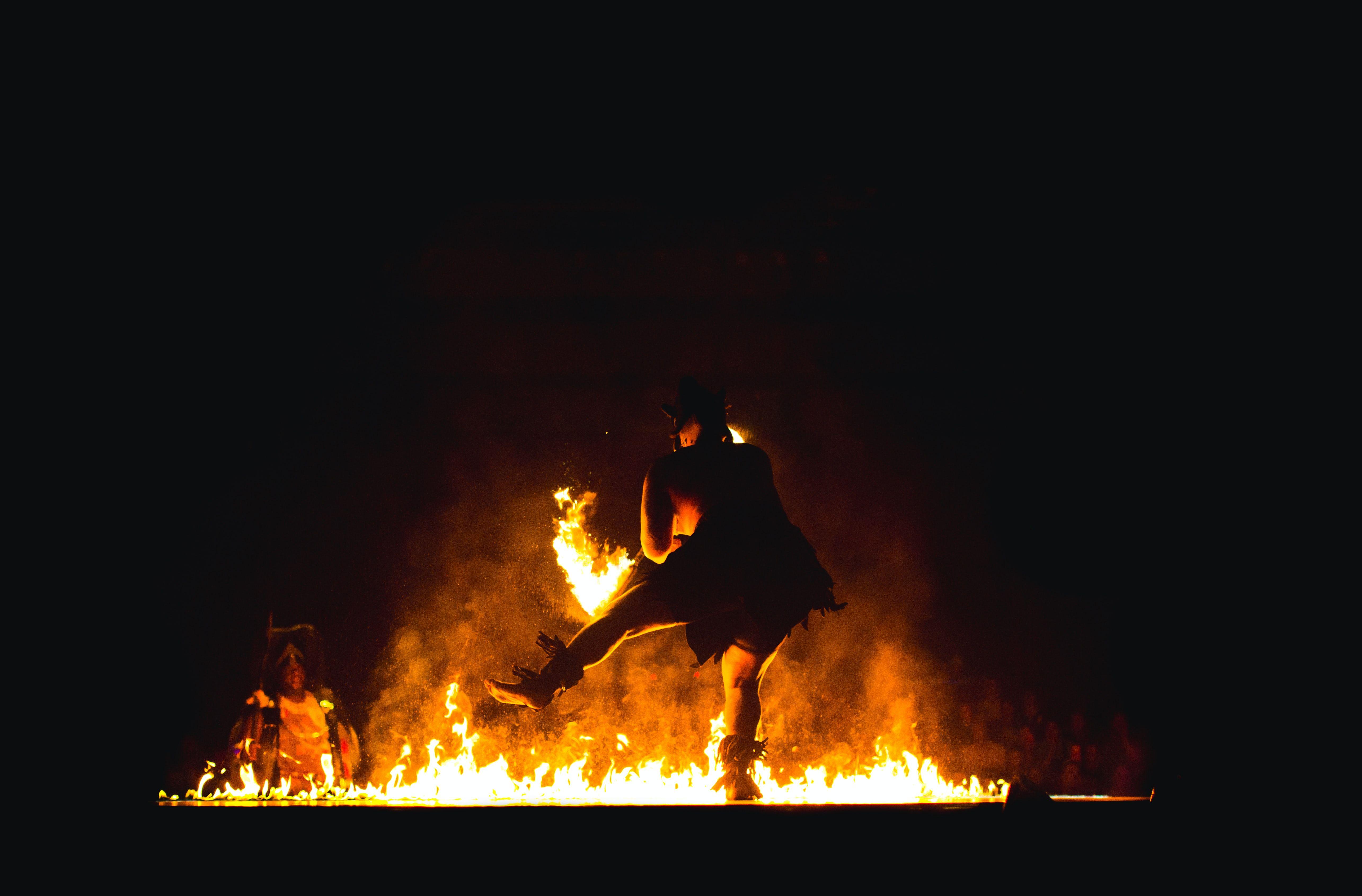 Fire Dancer Wallpapers - Top Free Fire Dancer Backgrounds - WallpaperAccess