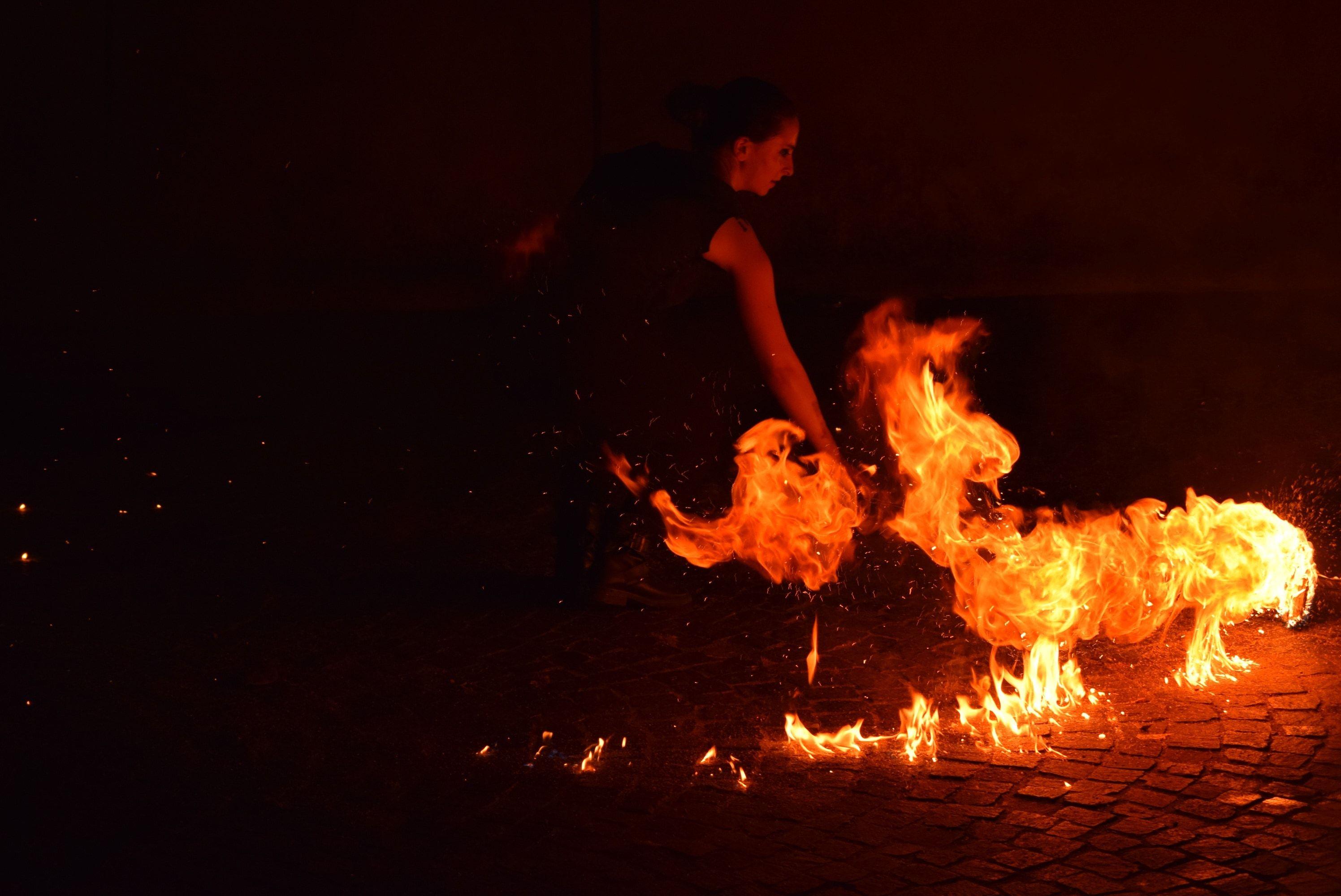 Fire Dancer Wallpapers - Top Free Fire Dancer Backgrounds - WallpaperAccess