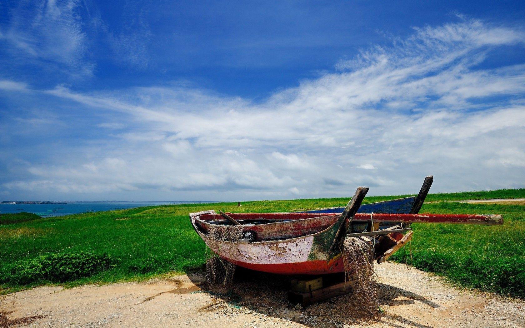1680x1050 Fishing Boat Wallpaper