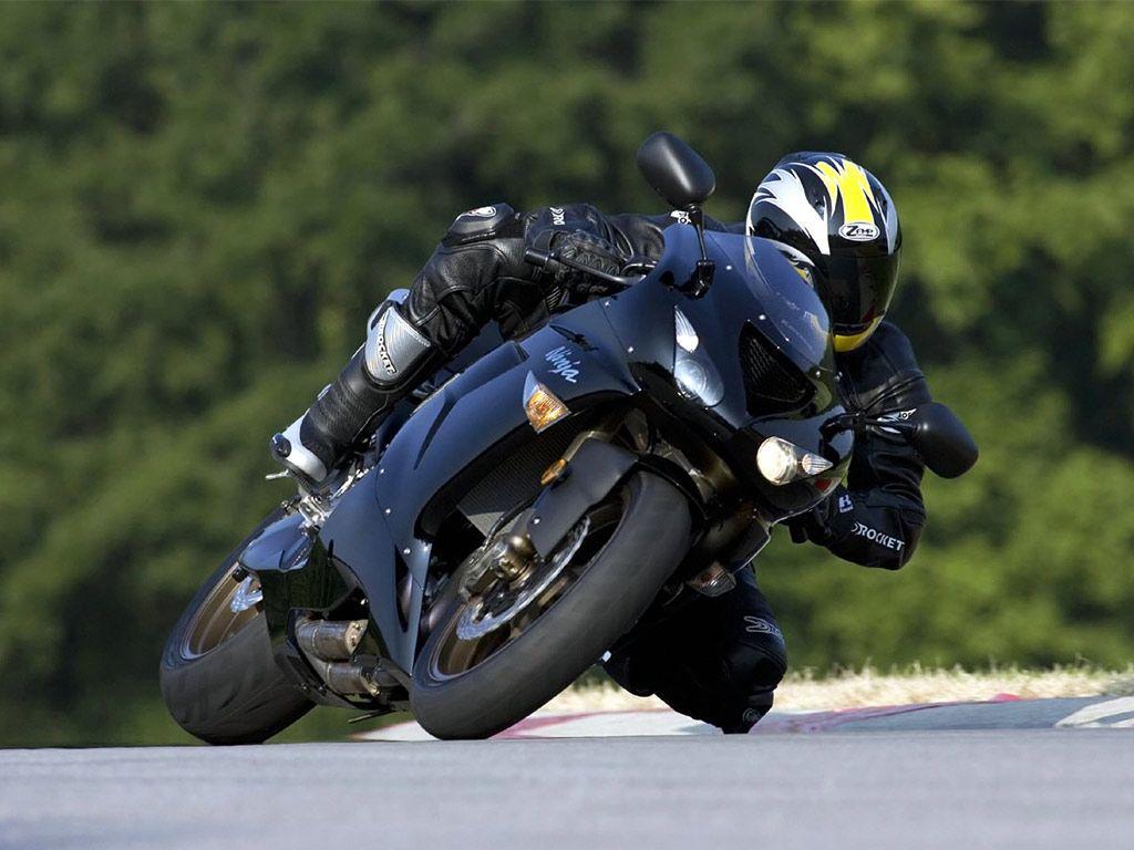 1024x768 Black Kawasaki Ninja Racing HD Wallpaper