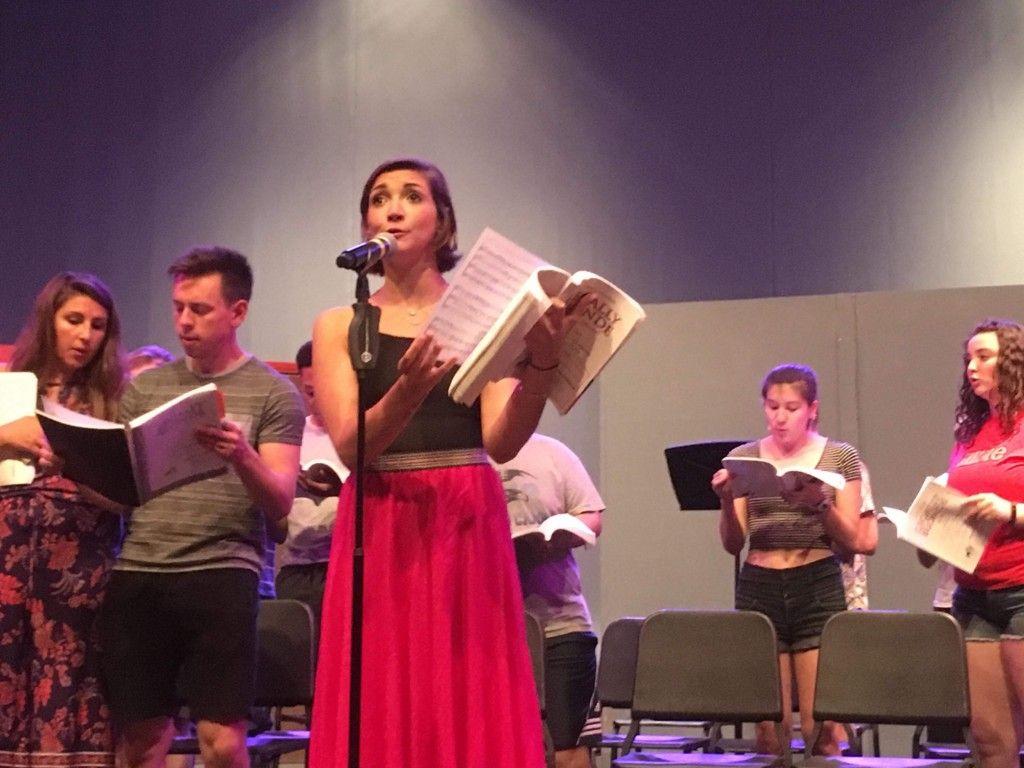 1024x768 Legally Blonde: The Musical' star recalls the prop that didn't catch fire