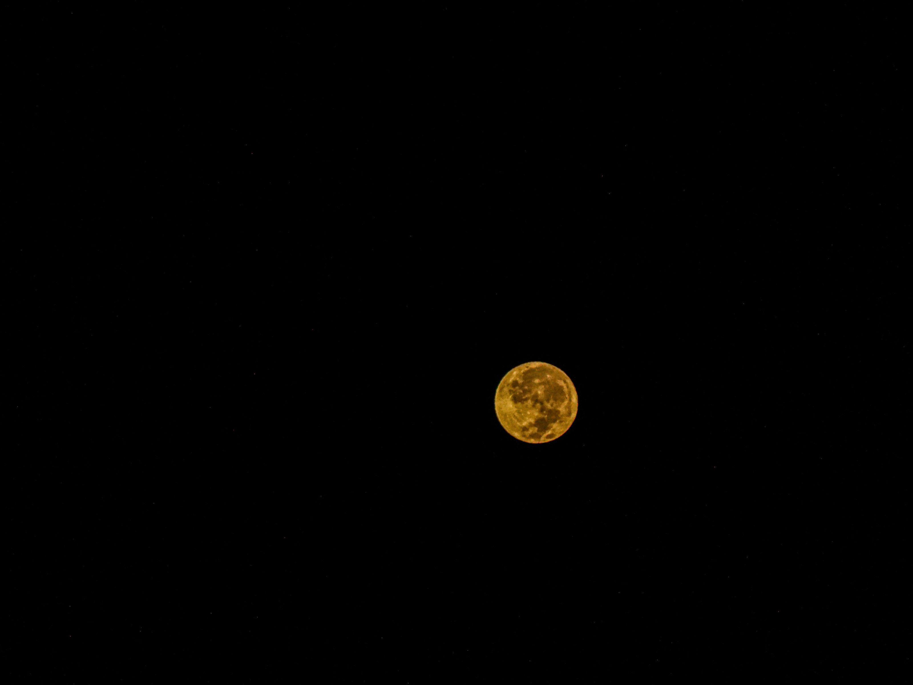 Yellow Moon Wallpapers Top Free Yellow Moon Backgrounds WallpaperAccess