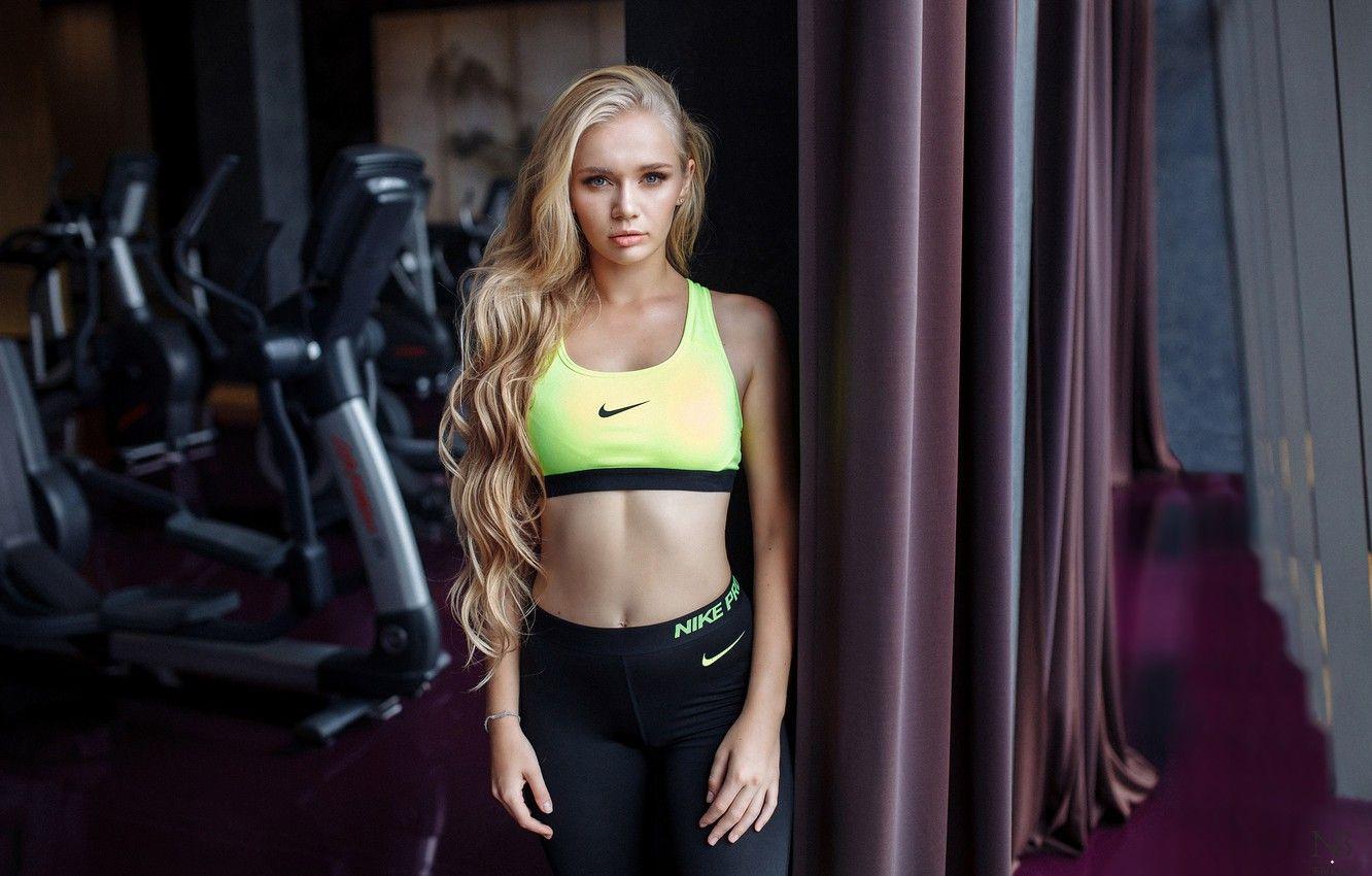 1332x850 Wallpaper girl, long hair, photo, photographer, blue eyes, model, Nike, bokeh, lips, face, blonde, body, belly, tummy, hips, portrait image for desktop, section девушки