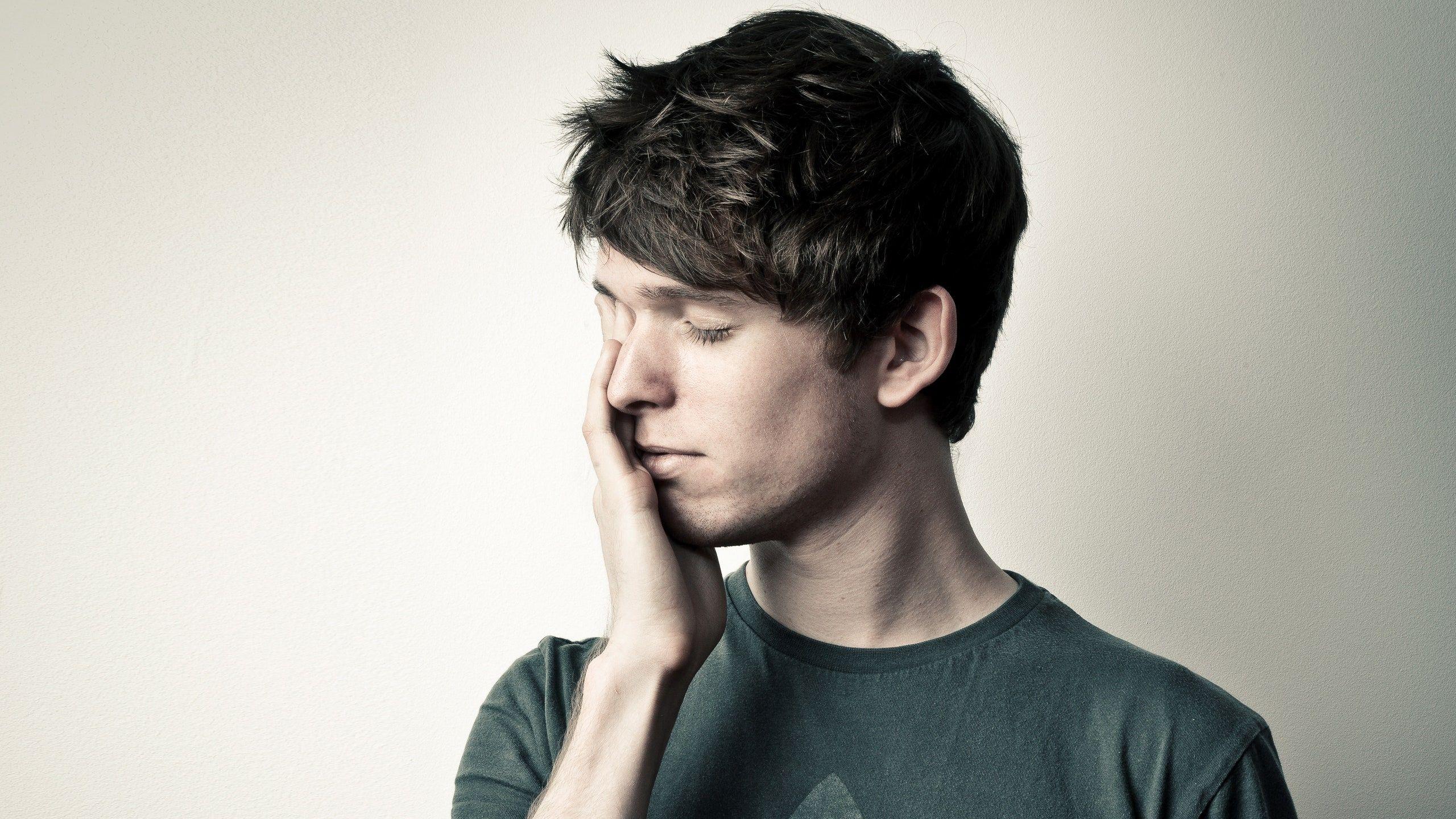 2560x1440 James Blake Opens Up About the Things That Make Him Happy