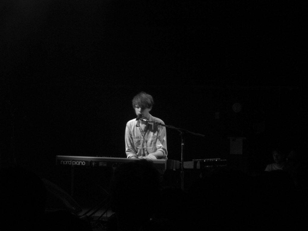 1024x768 James Blake