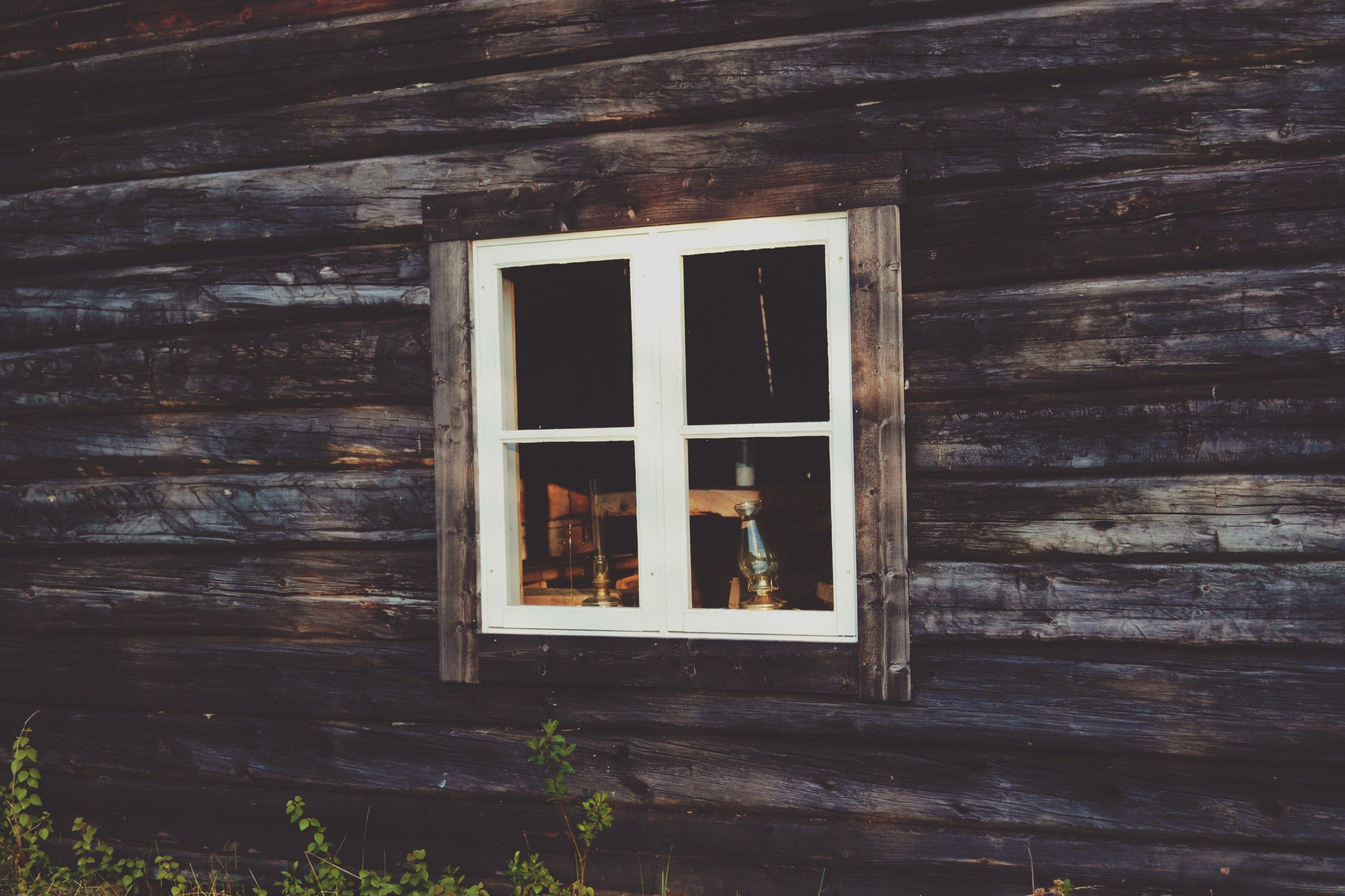 3840x2560 Wallpaper / window wood house and wooden HD 4k wallpaper