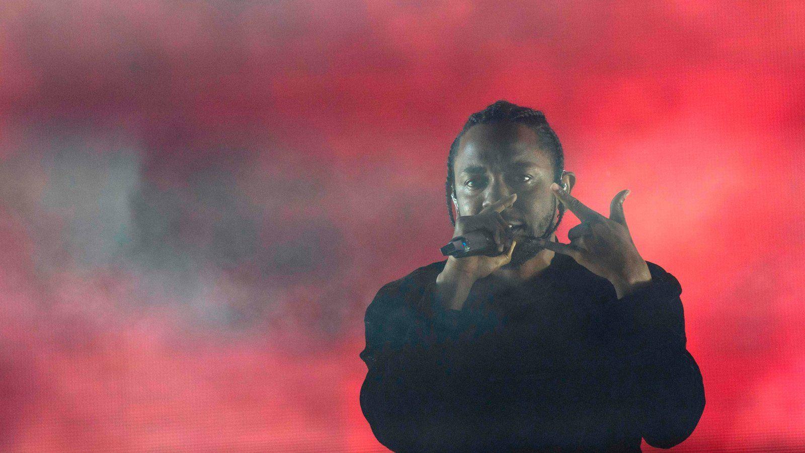 1600x900 A Deep Dig On Kendrick Lamar And J. Cole's Hip Hop's Values