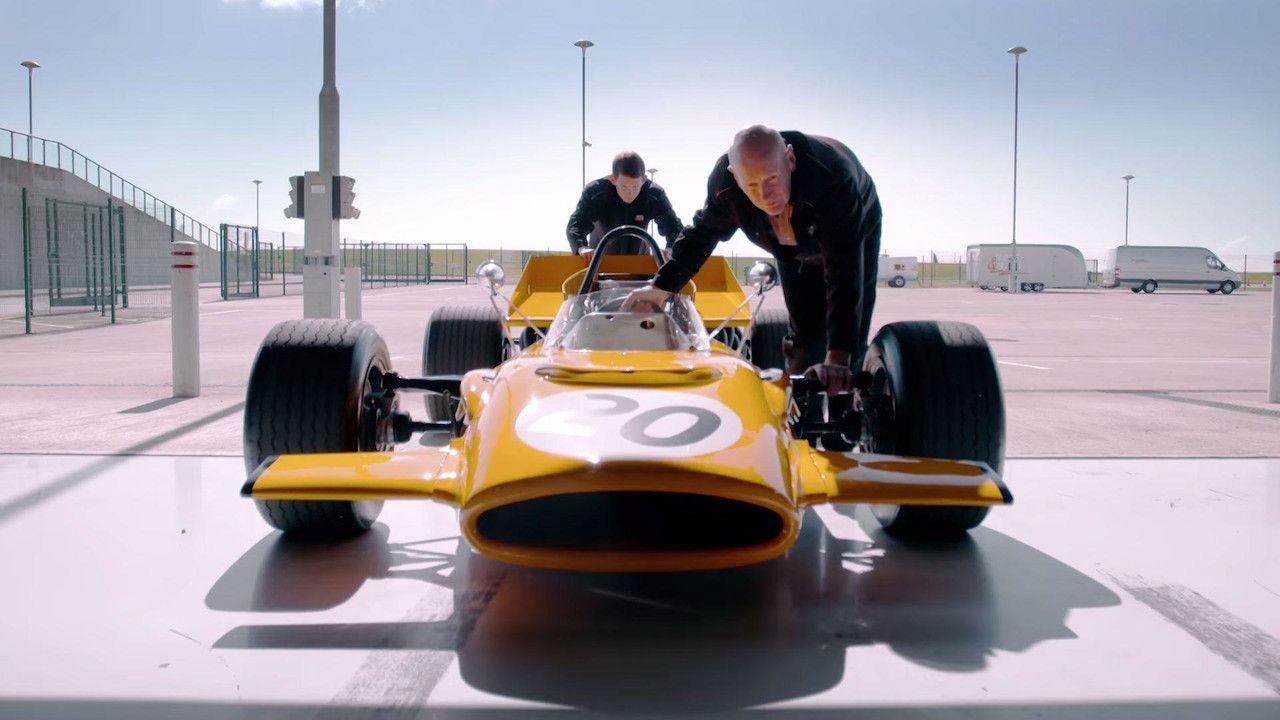 1280x720 Reunited: Derek Bell Drives His '69 McLaren F1 Car After 48 Years