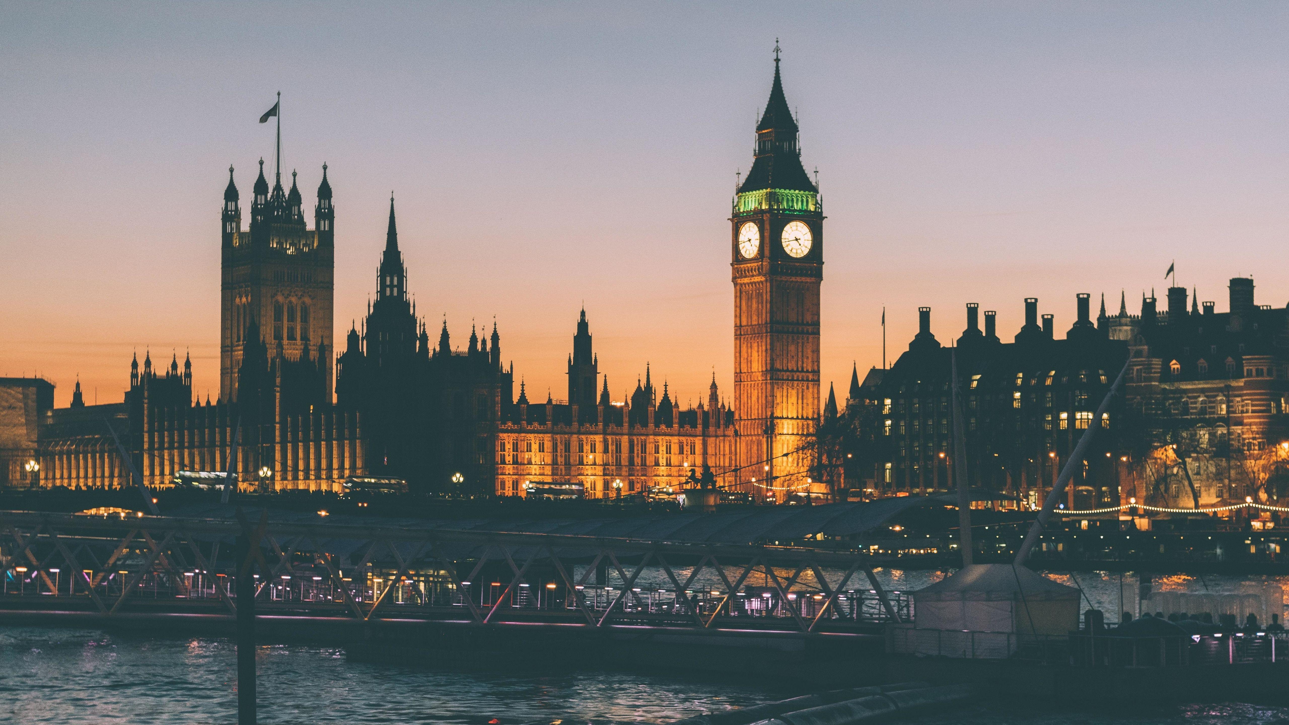 5120x2880 Download 5120x2880 wallpaper clock tower, architecture, big ben, london, night, 5k image, background, 10413