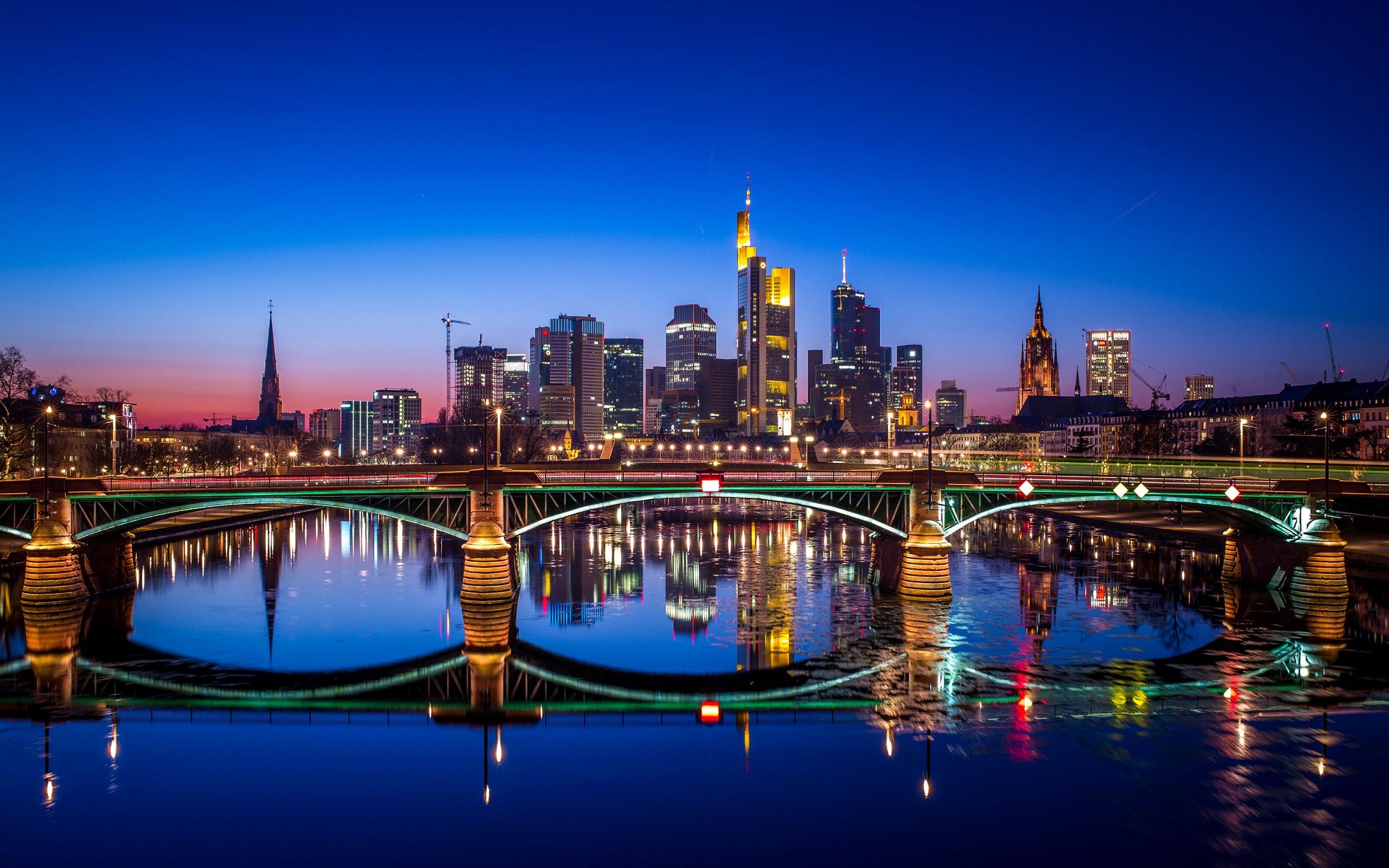 2304x1440 FRANKFURT GERMANY 5K