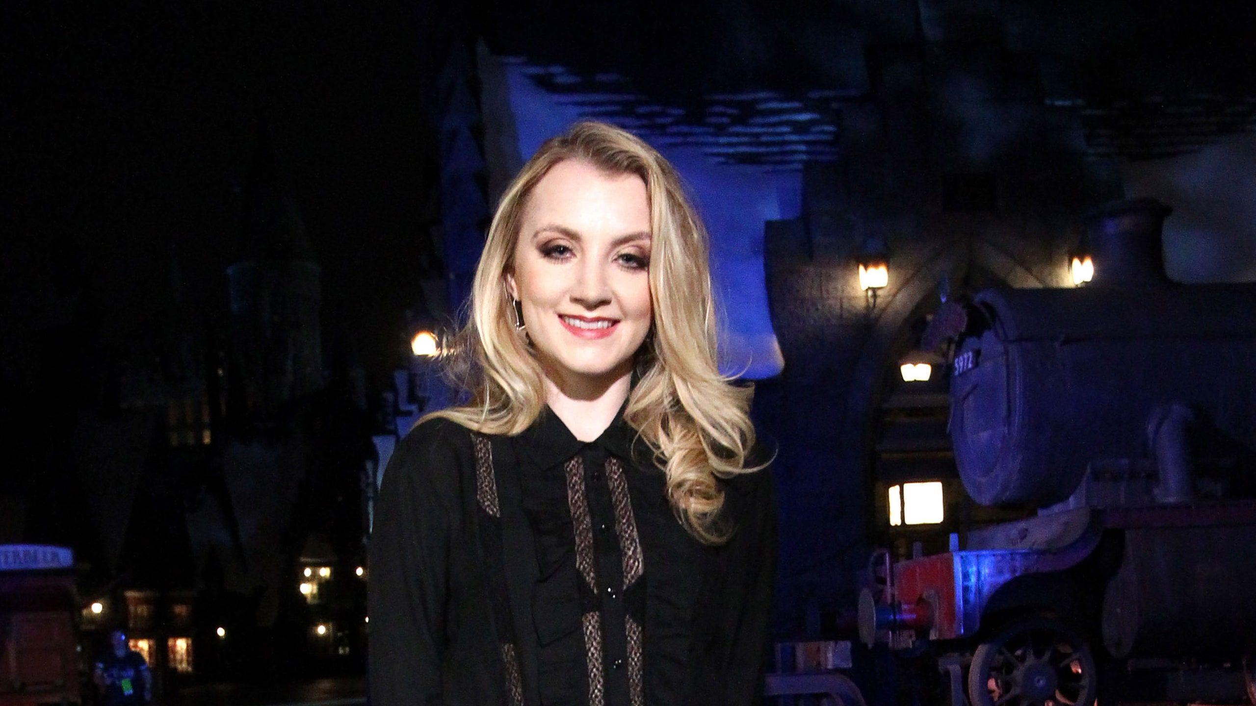 2560x1440 Evanna Lynch Explains How Harry Potter Helped Her Deal With an Eating Disorder