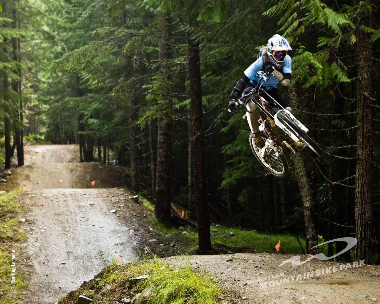 1280x1024 Downhill MTB Wallpaper