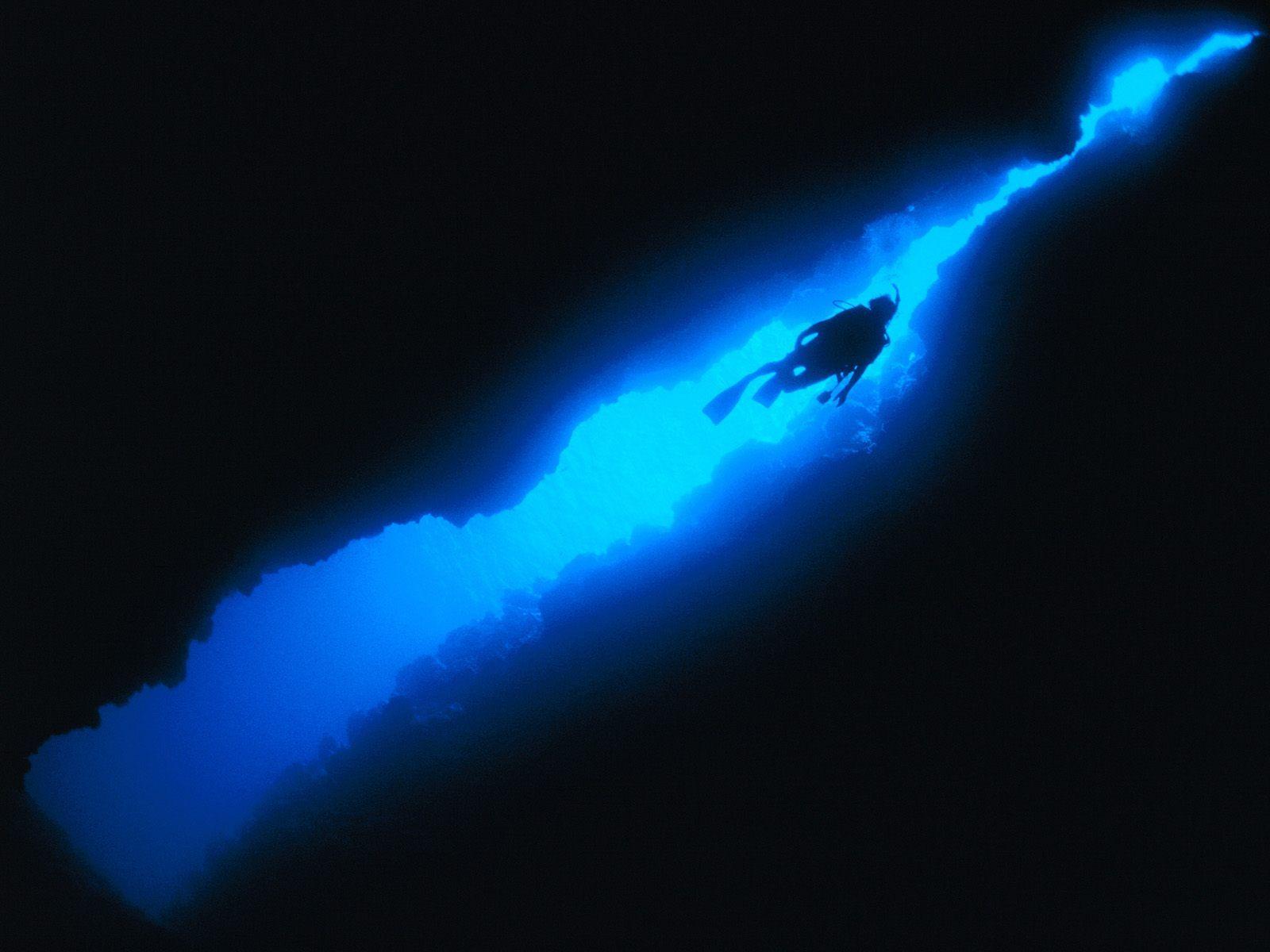 1600x1200 Chasm, Port Villa, Vanuatu