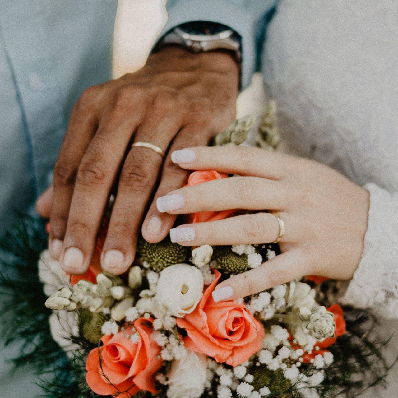 1280x1280 Download wallpaper 1280x1280 hands, rings, couple, love, bouquet, wedding ipad, ipad ipad mini for parallax HD background