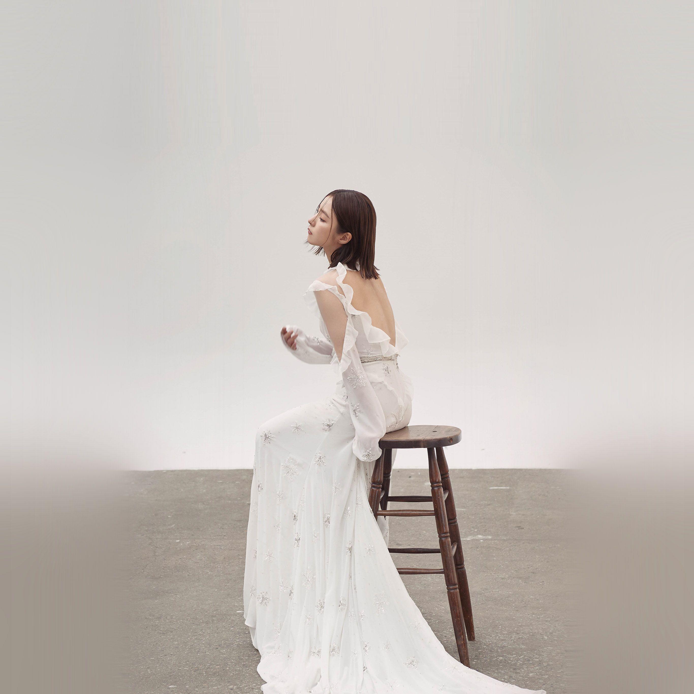 2732x2732 Girl Kpop Wedding Dress Wallpaper