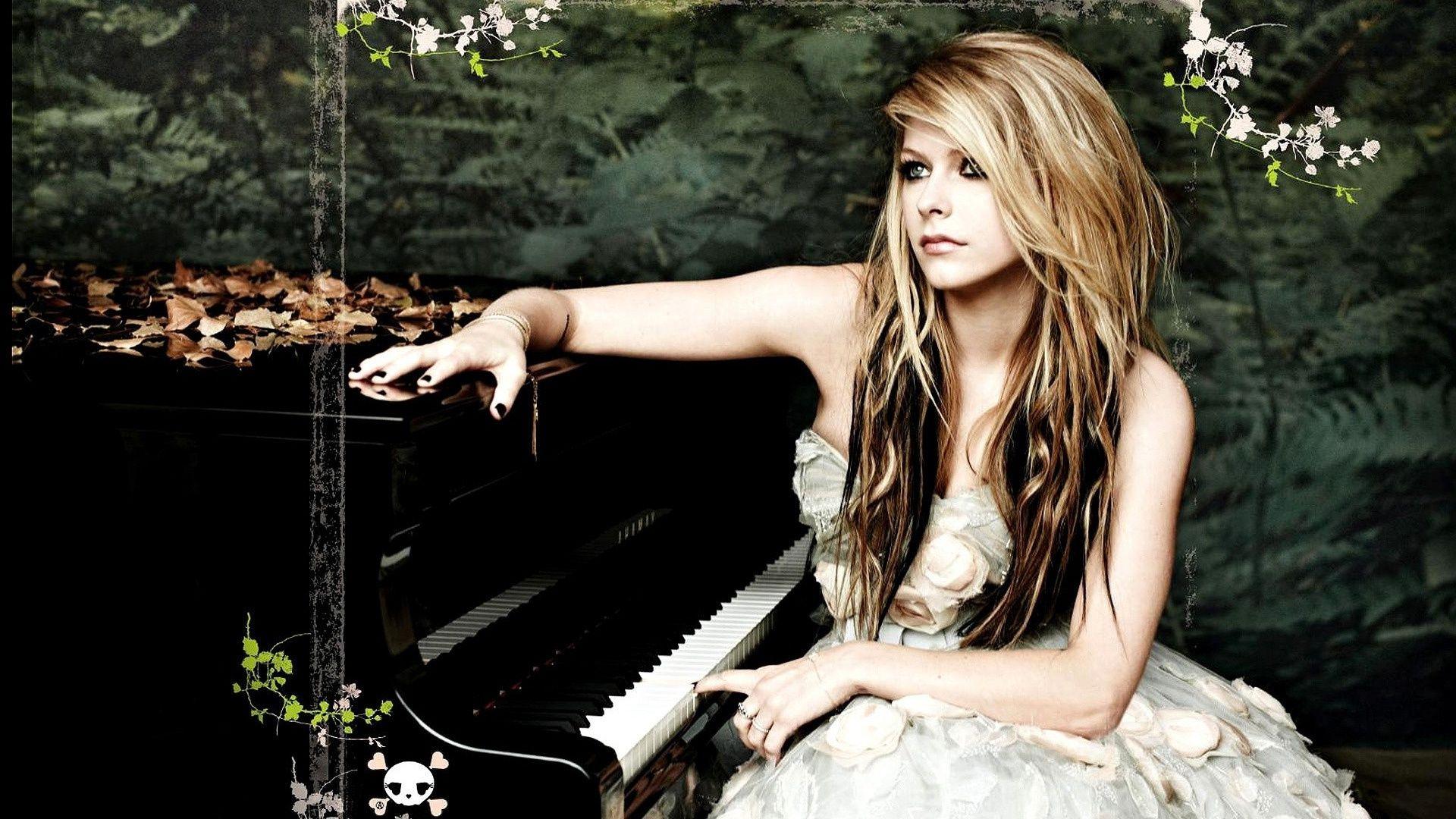1920x1080 Avril Lavigne Goodbye Lullaby Album Wallpaper