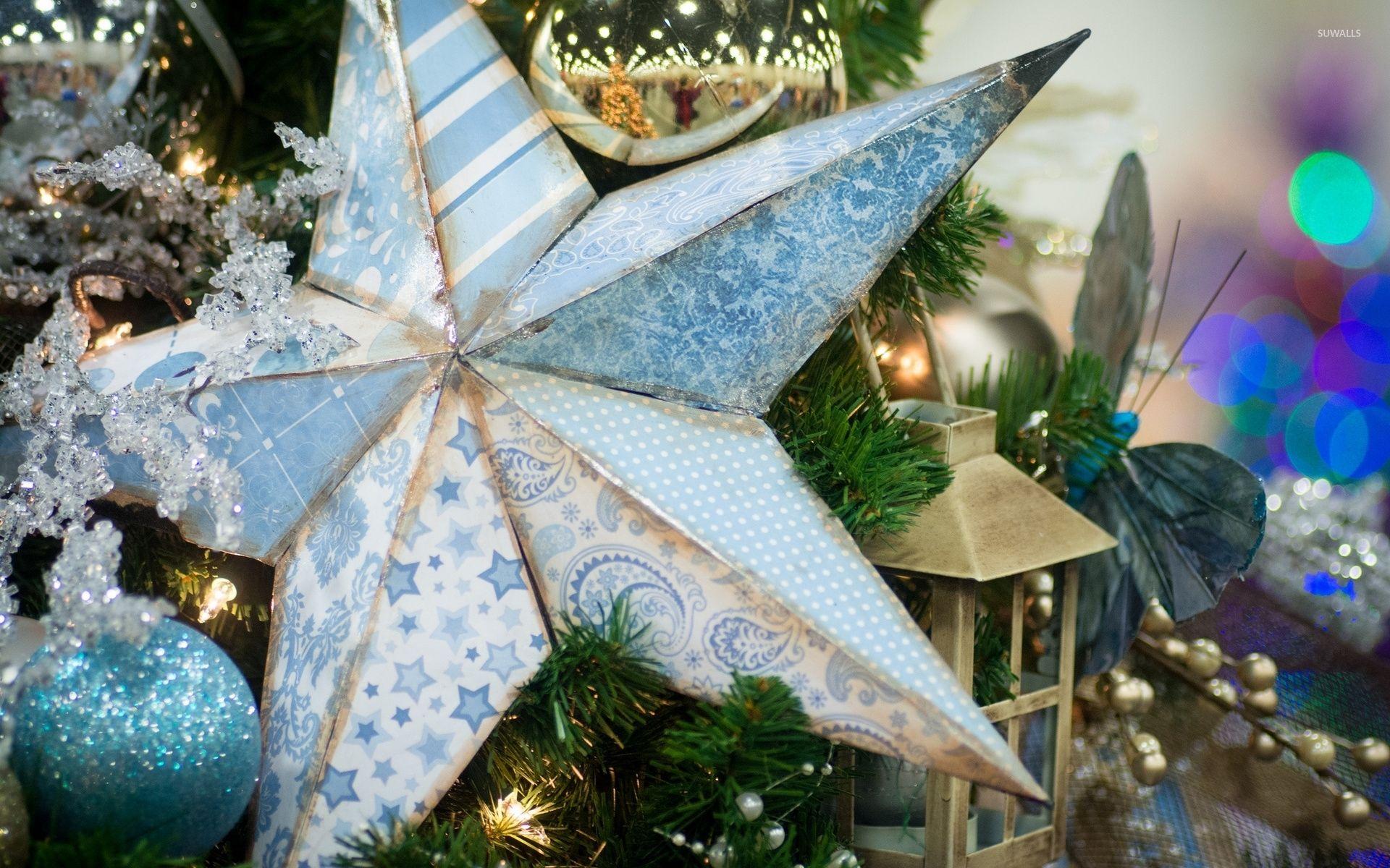 1920x1200 Old star in the Christmas tree wallpaper wallpaper