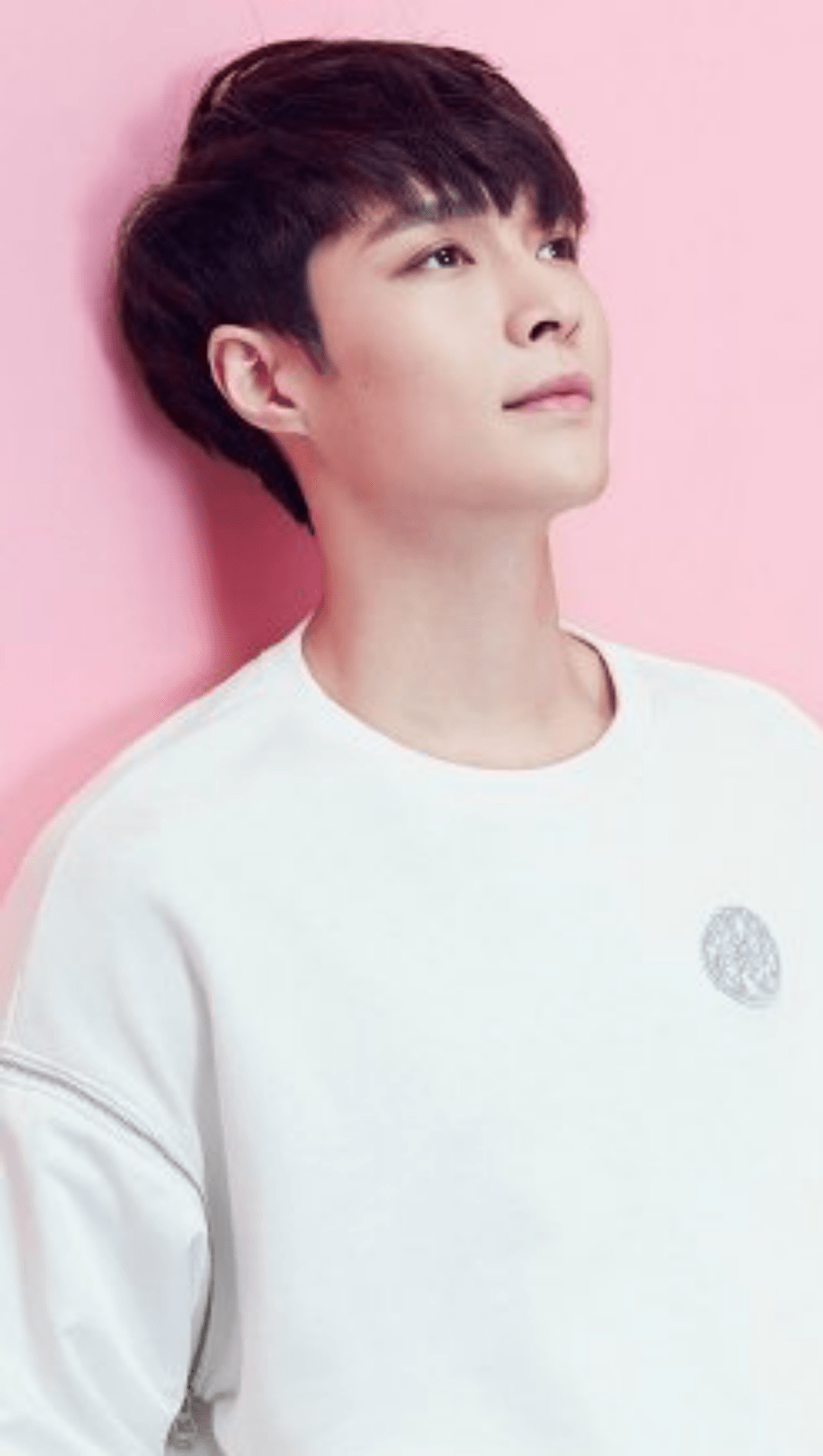 1086x1920 Lay Zhang Wallpaper