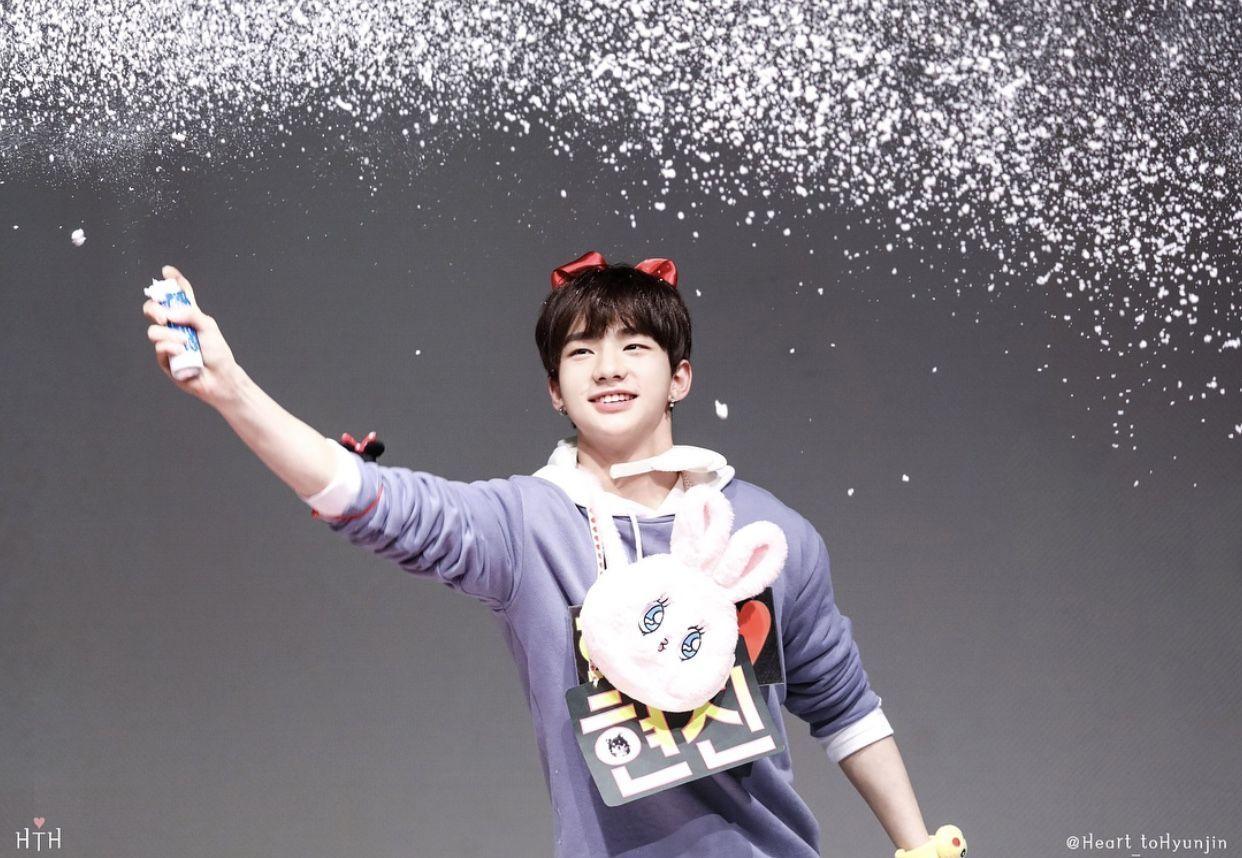 1242x858 straykids #hyunjin. Cantantes, Bailarinas, Rapero