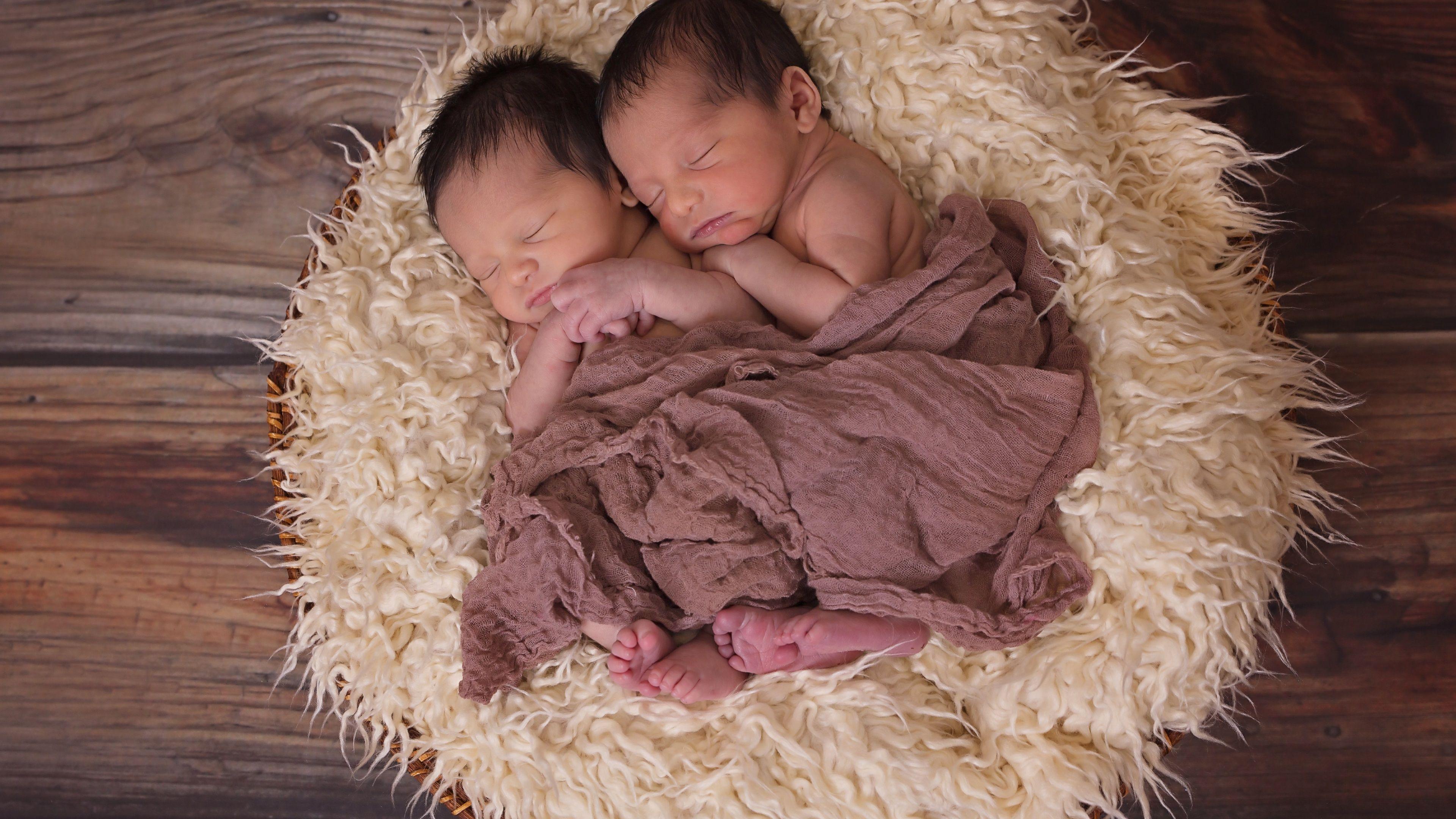 Twin Babies Wallpapers Top Free Twin Babies Backgrounds Wallpaperaccess