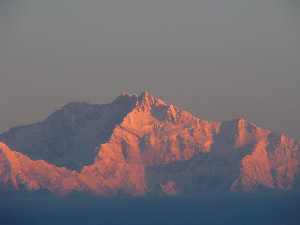 1024x768 Witness The Magic Of Nature at Tiger Hill Darjeeling. My Journey Through India