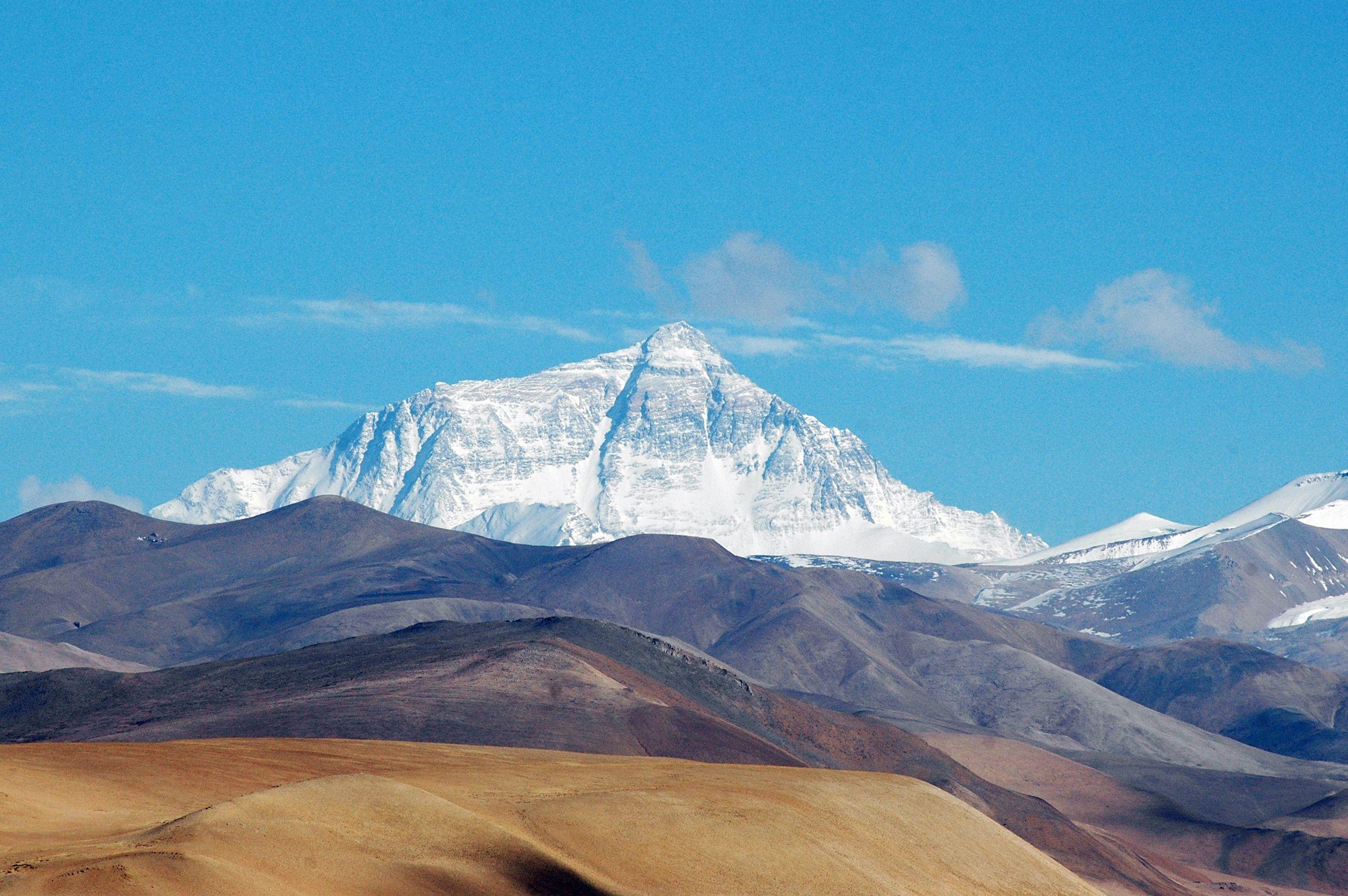 2679x1781 Earth Mount Everest Wallpaper:2679x1781