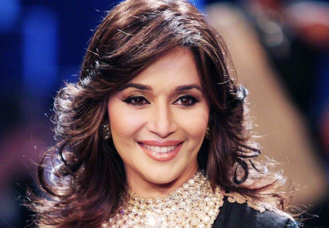 Madhuri Dixit HD Wallpapers - Top Free Madhuri Dixit HD Backgrounds
