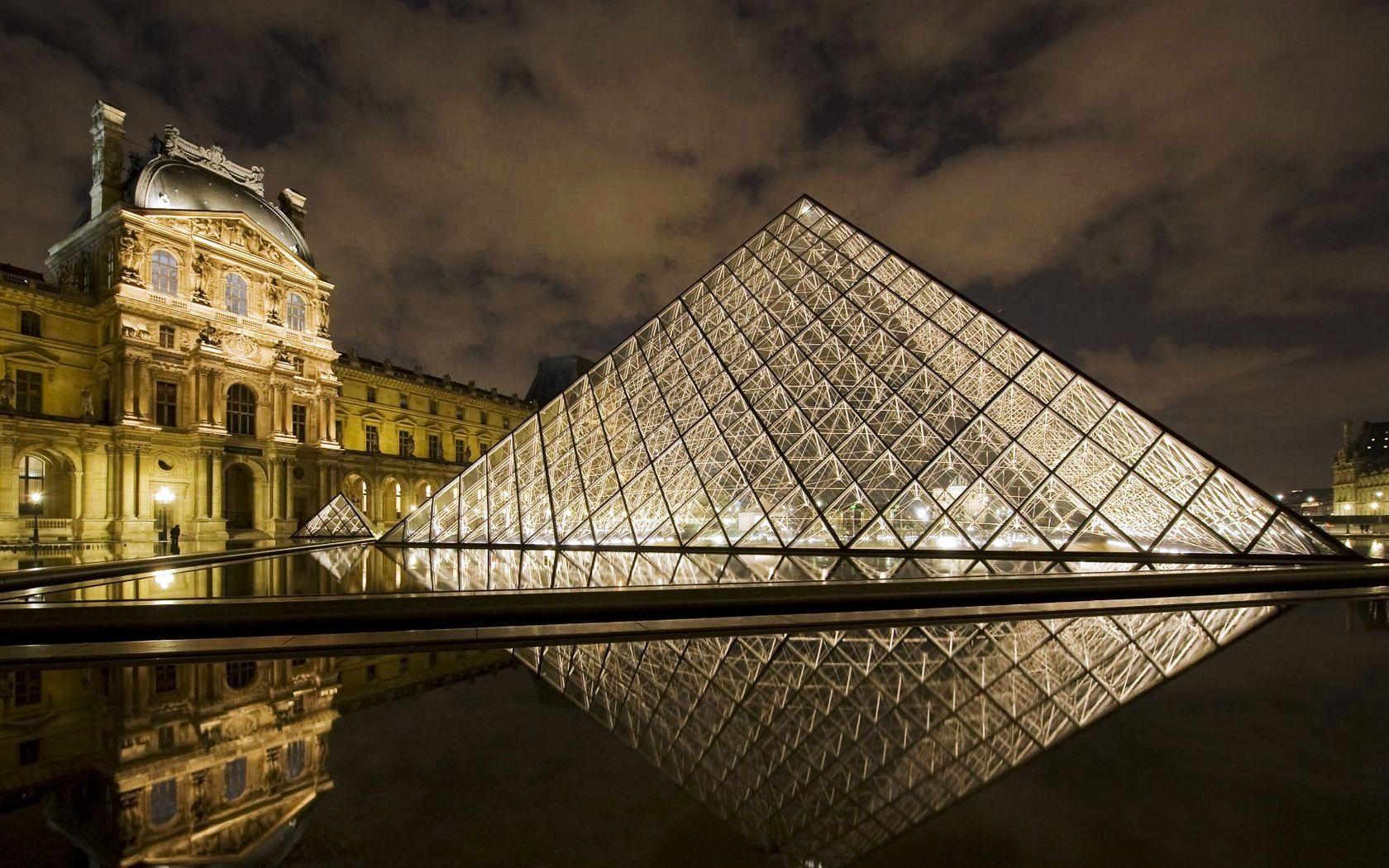 1680x1050 Louvre Windows Wallpaper