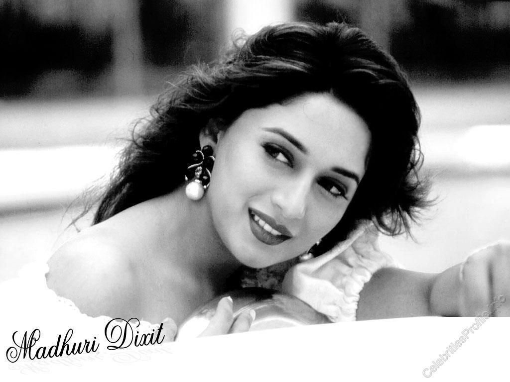1024x768 Best Madhuri Dixit Actress Stock HD Photo Gallery