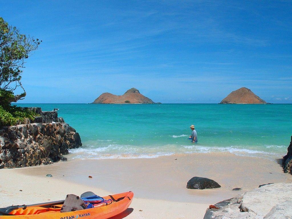 1024x768 hd wallpaper: Sunny Day on Lanikai Beach
