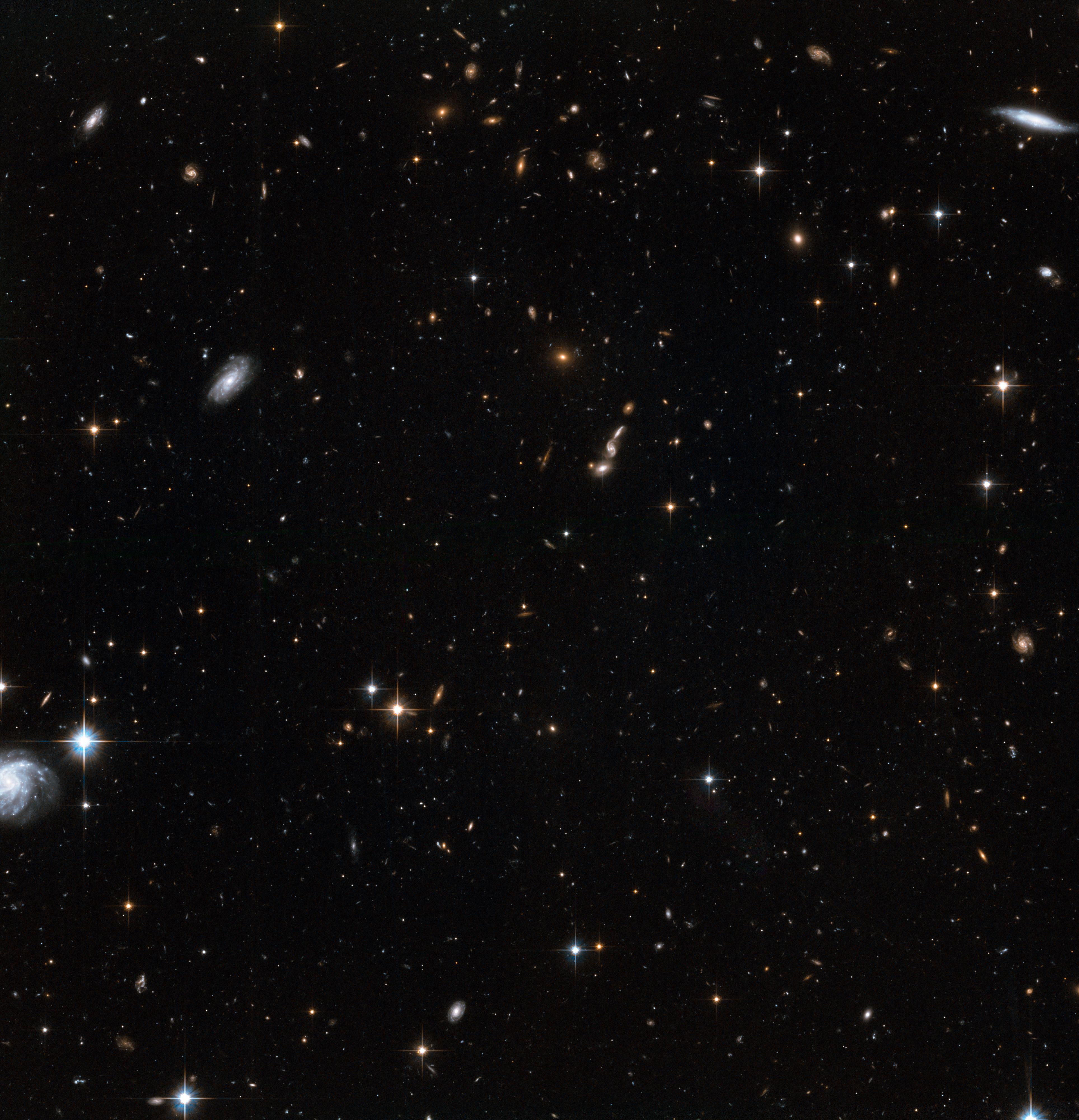 3855x4000 Stars In The Andromeda Galaxy's Halo With Background Galaxies (2)