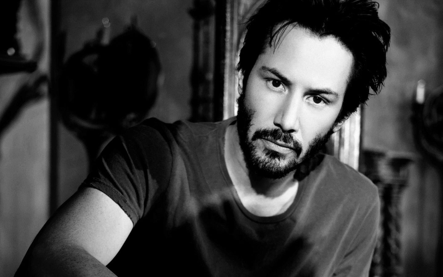 1440x900 September 2 In Sci Fi History: Keanu Reeves Is Still Crazy Hot