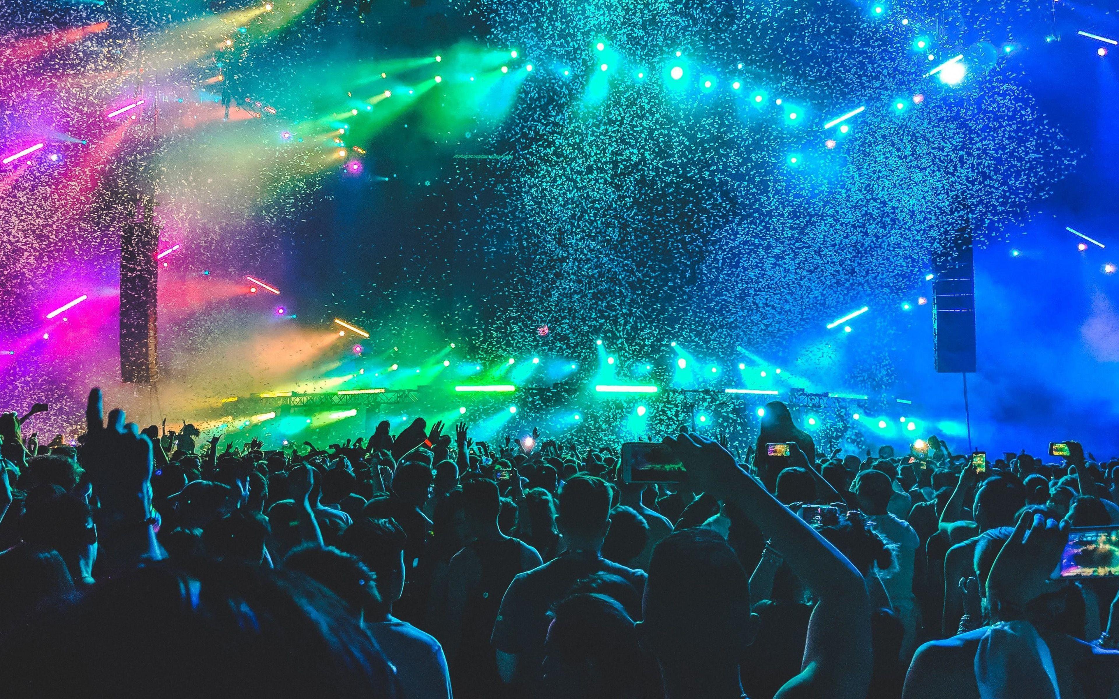 3840x2400 Night Clubs Wallpaper