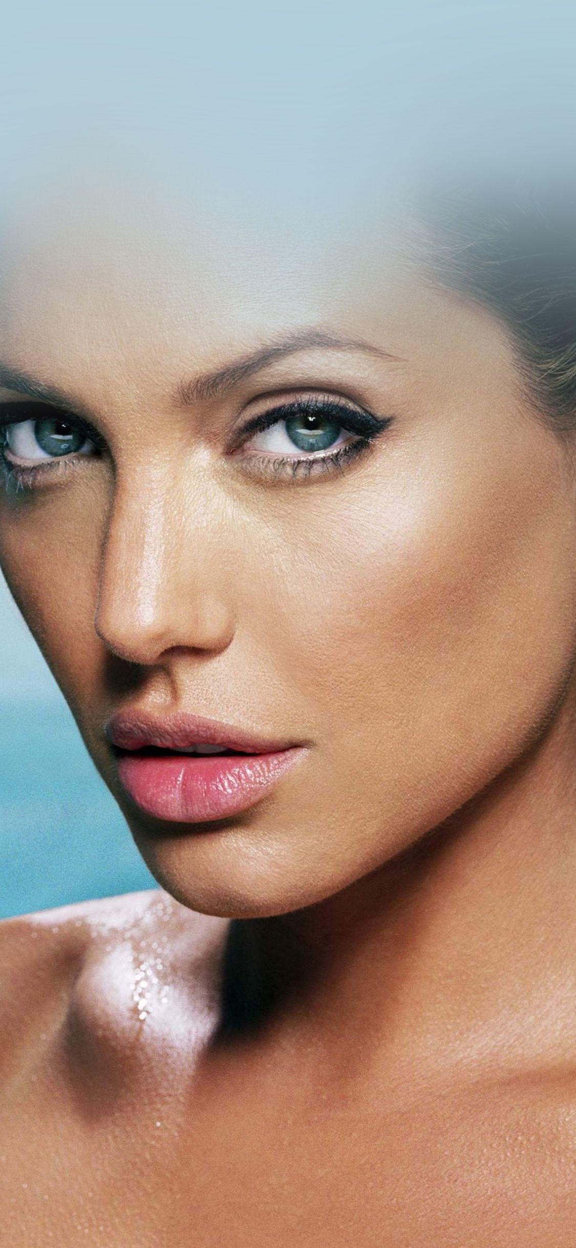 1125x2436 iPhoneXpapers - angelina jolie starring bikini