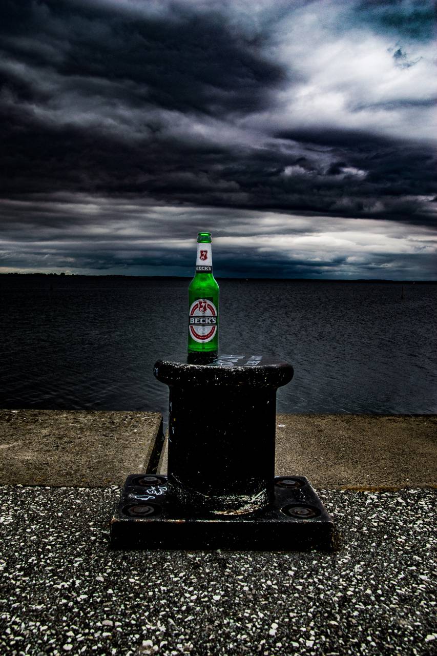 853x1280 Sailor Drunk wallpaper