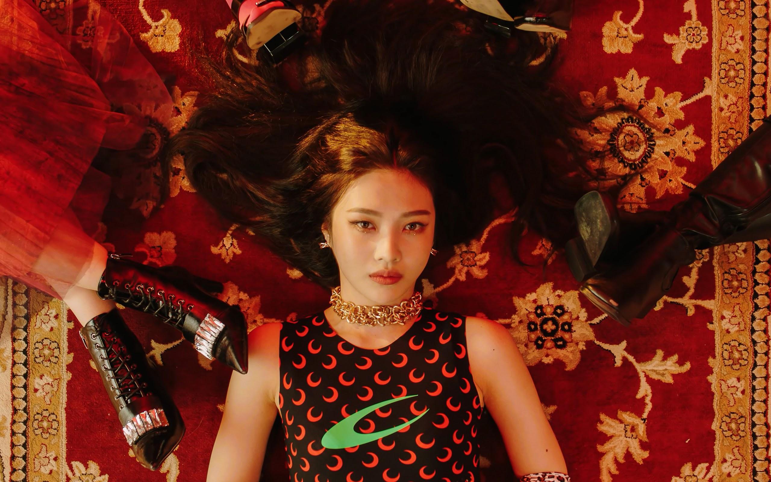 2560x1600 Red Velvet Zimzalabim Wallpaper