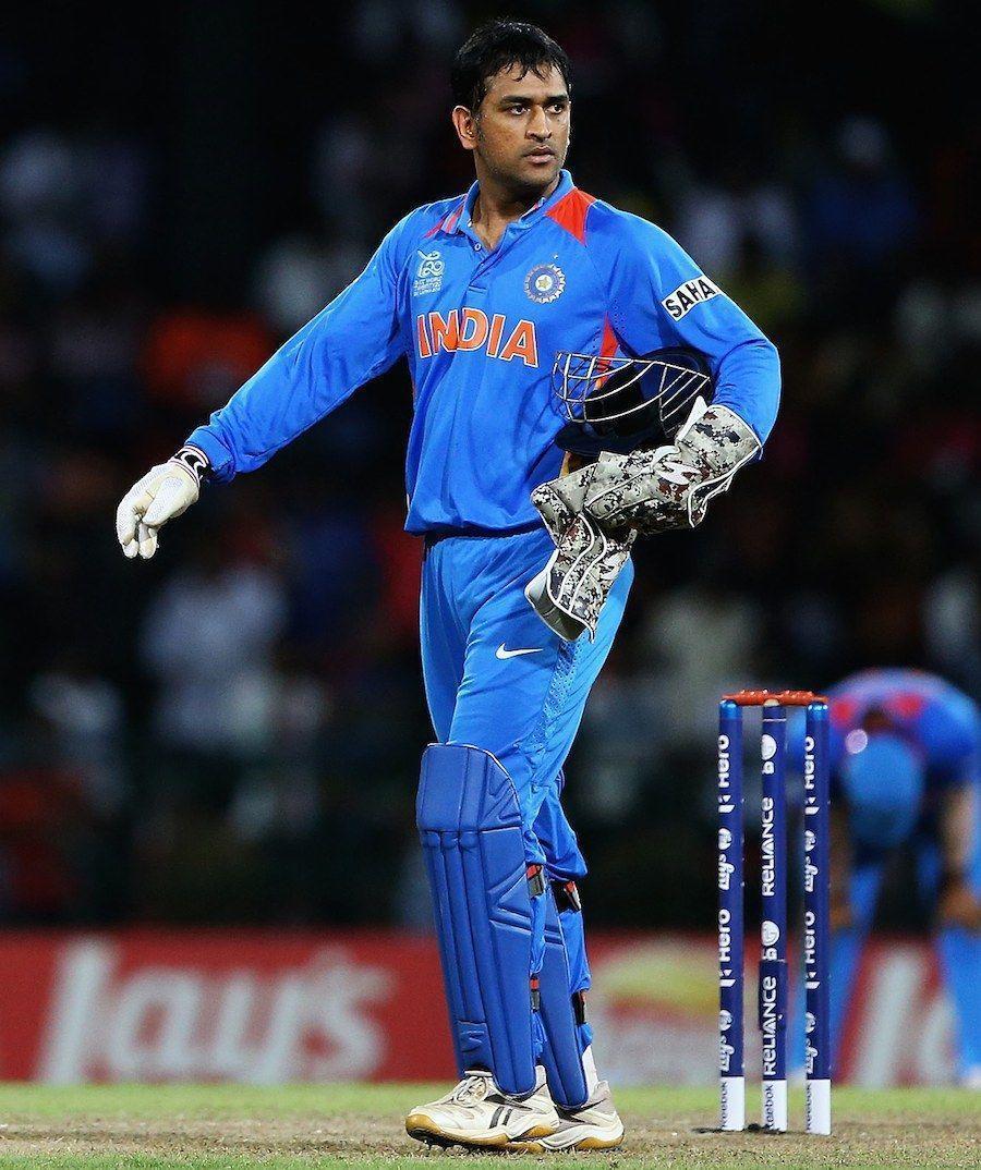 900x1074 MS Dhoni Wallpaper