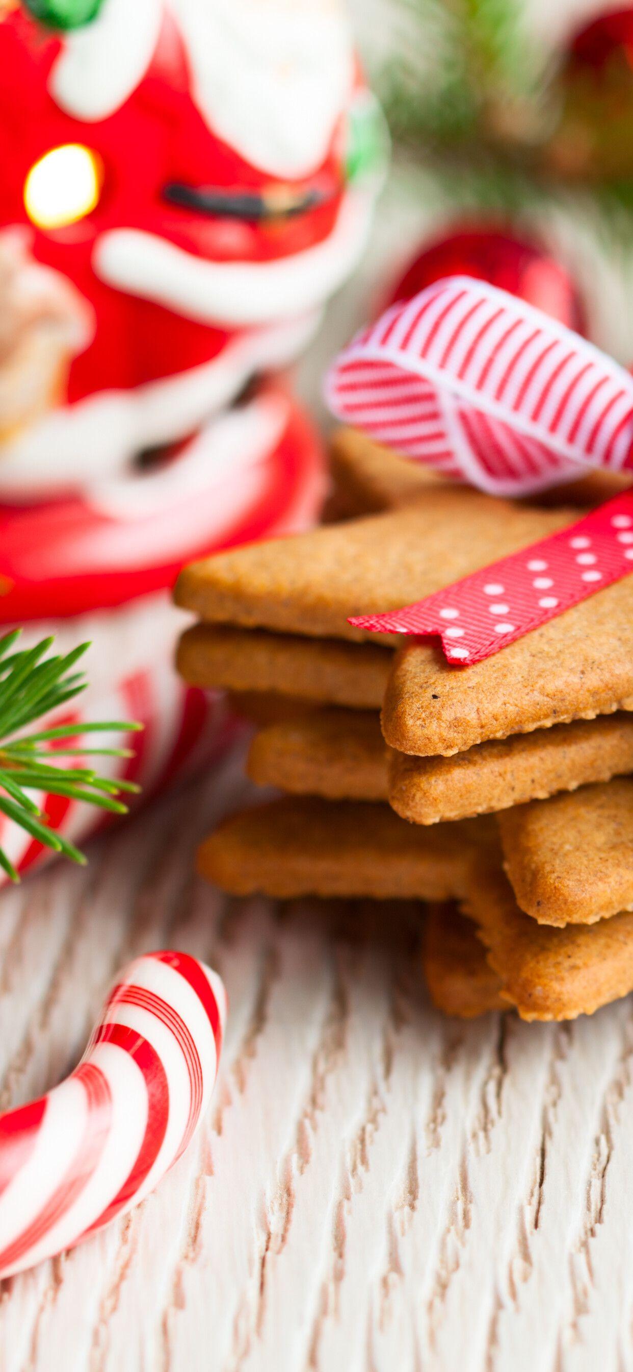 1242x2688 Ginger star biscuits for Christmas night