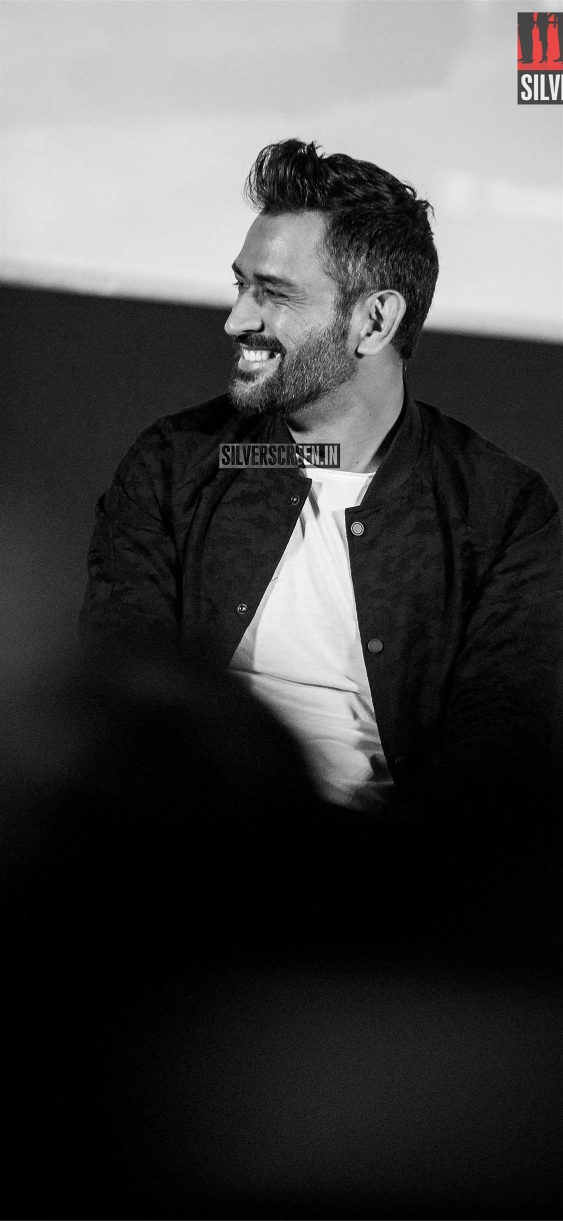 1125x2436 MS Dhoni at MS Dhoni The Untold Story Movie Promot. iPhone 11 Wallpaper Free Download
